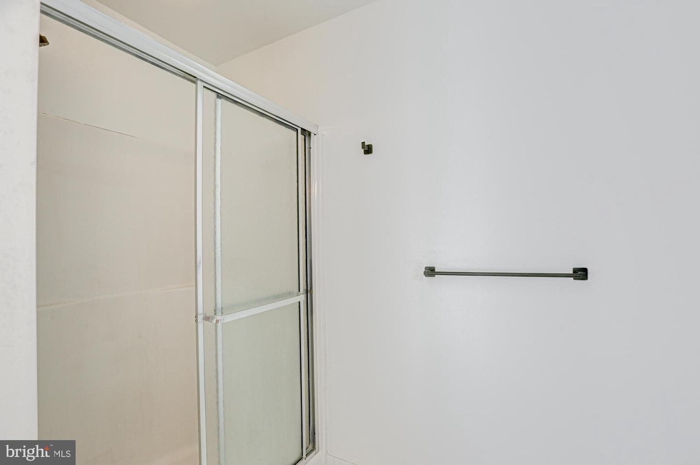 125 Cromwell Drive photo 32