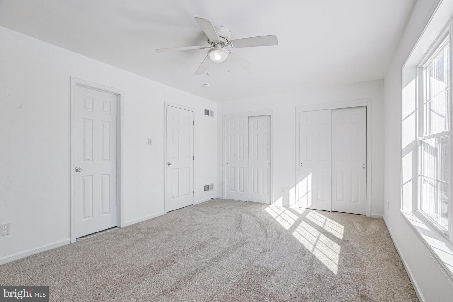 125 Cromwell Drive photo 42