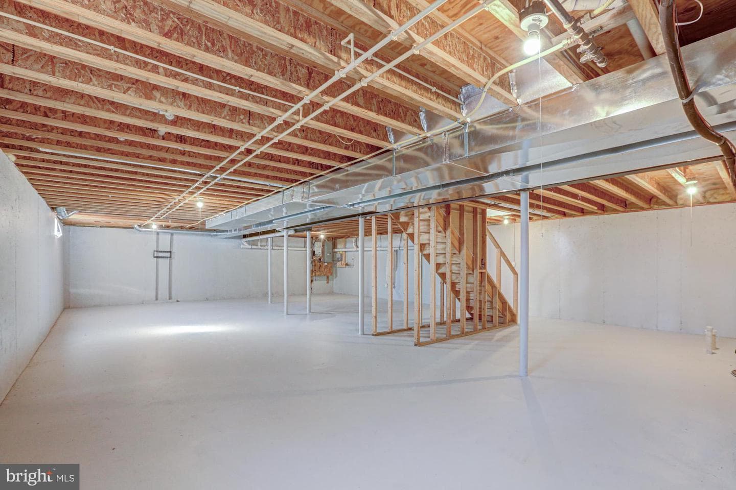 125 Cromwell Drive photo 44