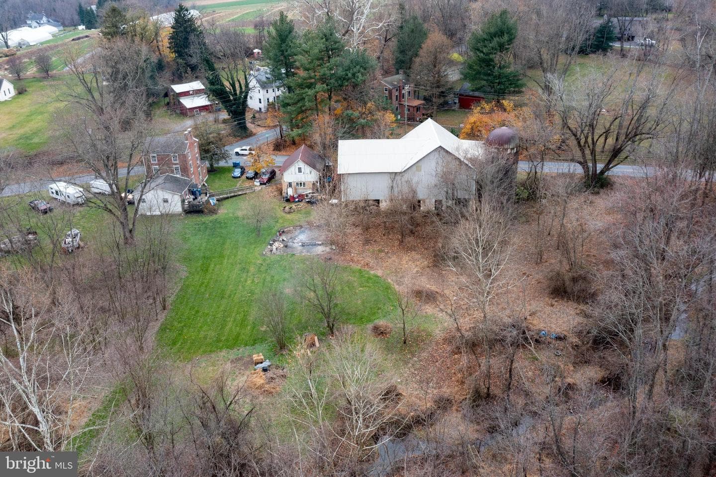 580 Elkdale Road photo 36