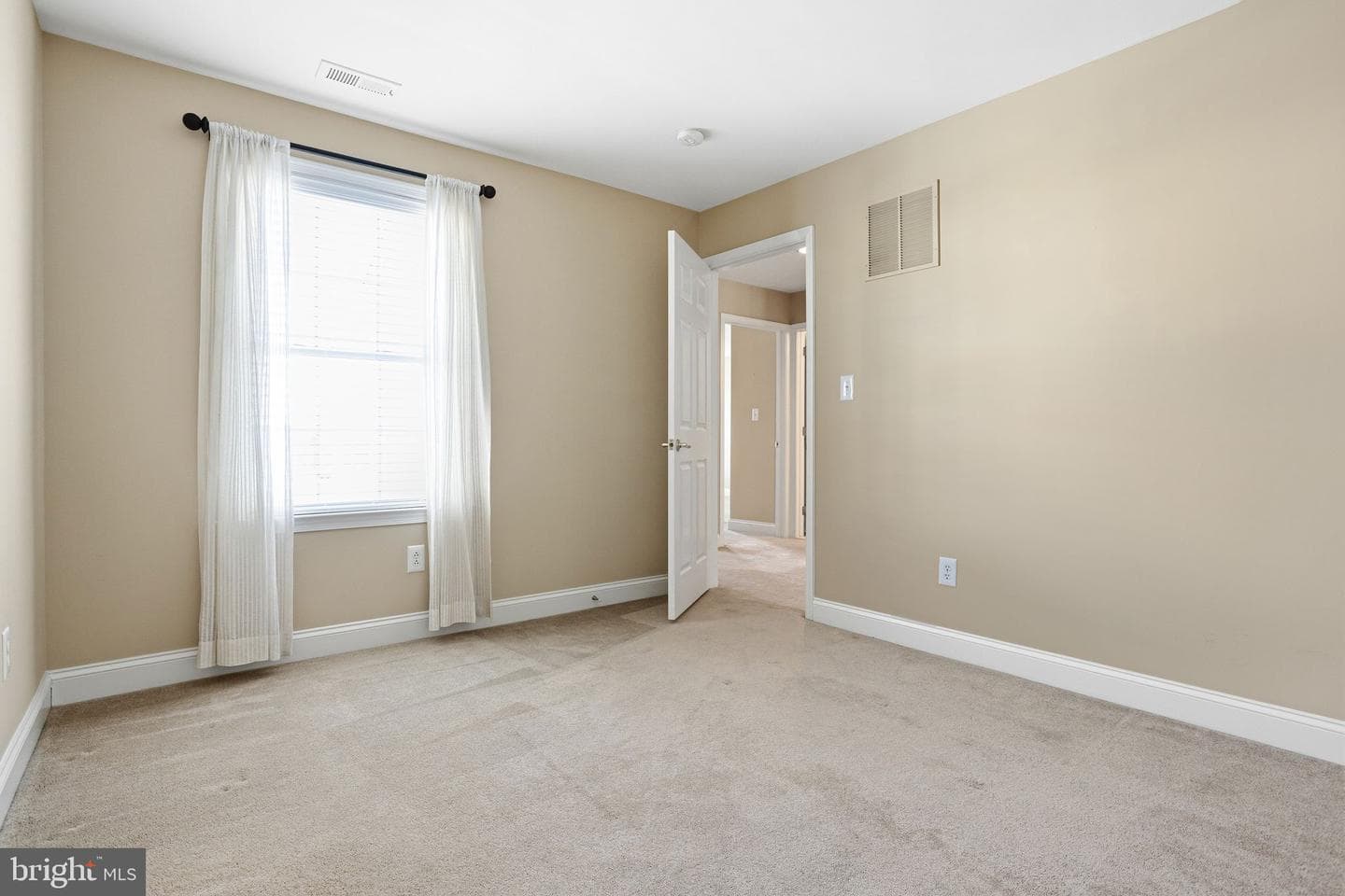 99 Longview Lane photo 40