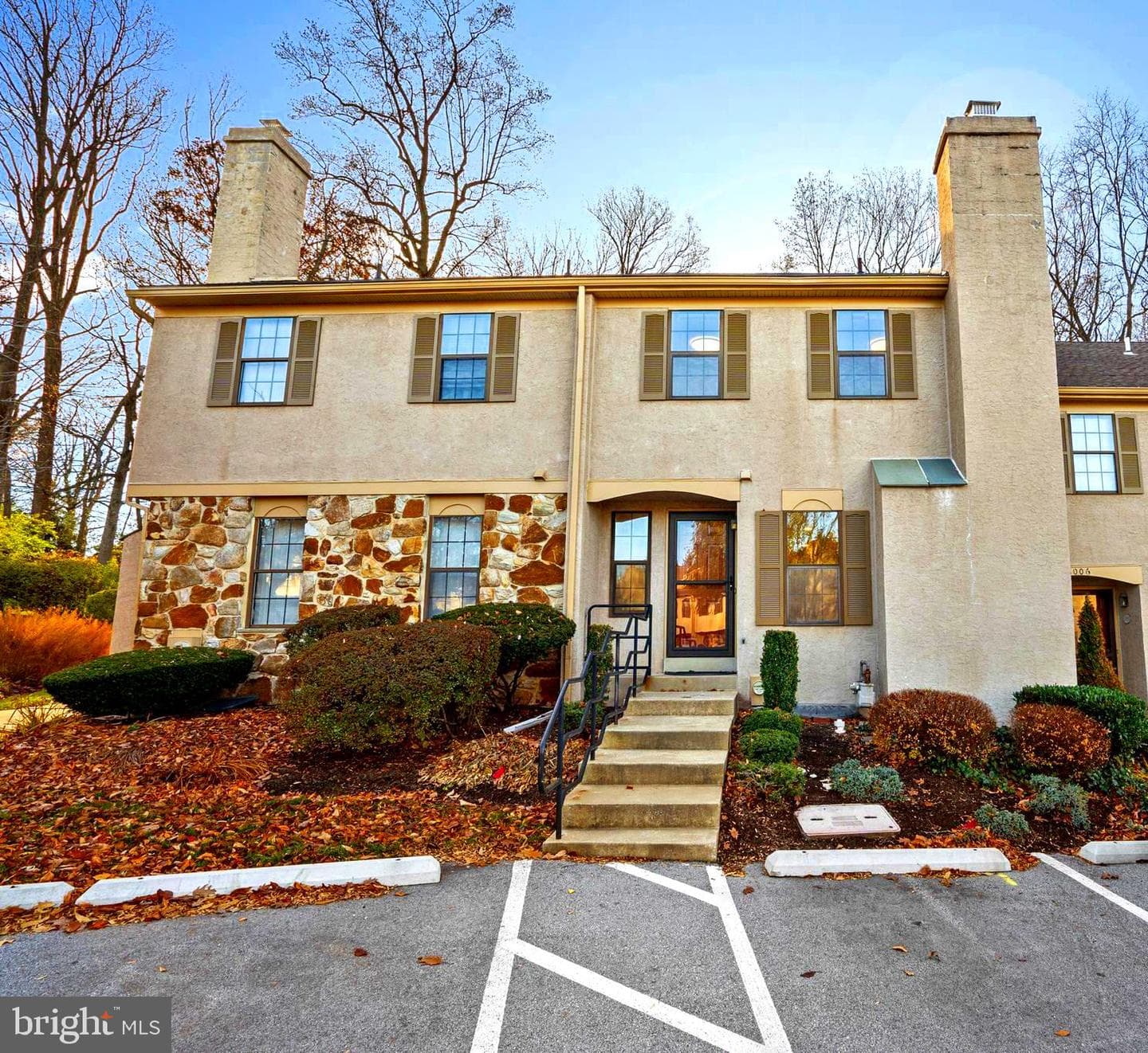 1007 Stoneham Drive #1007b