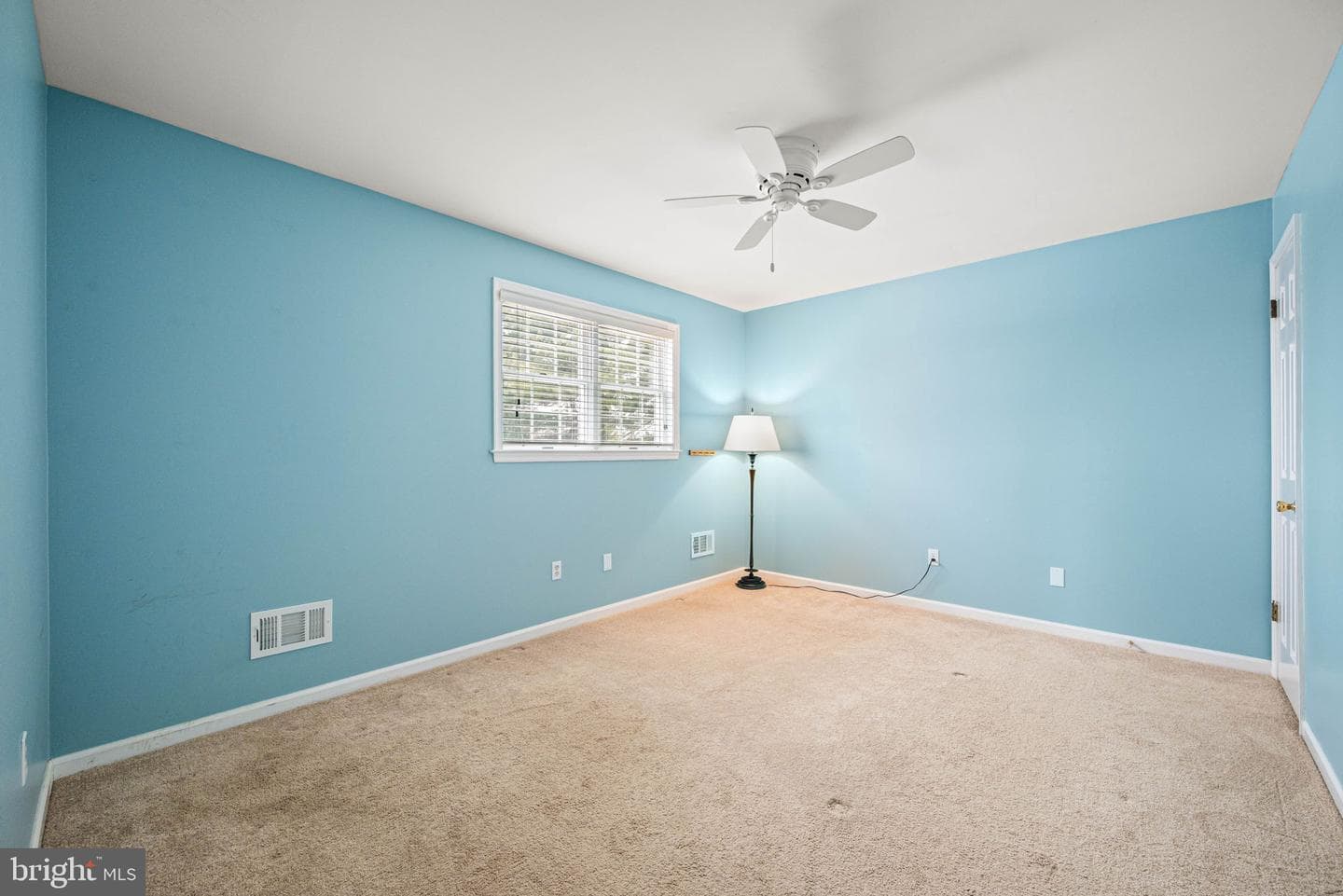 631 Westwind Drive photo 31