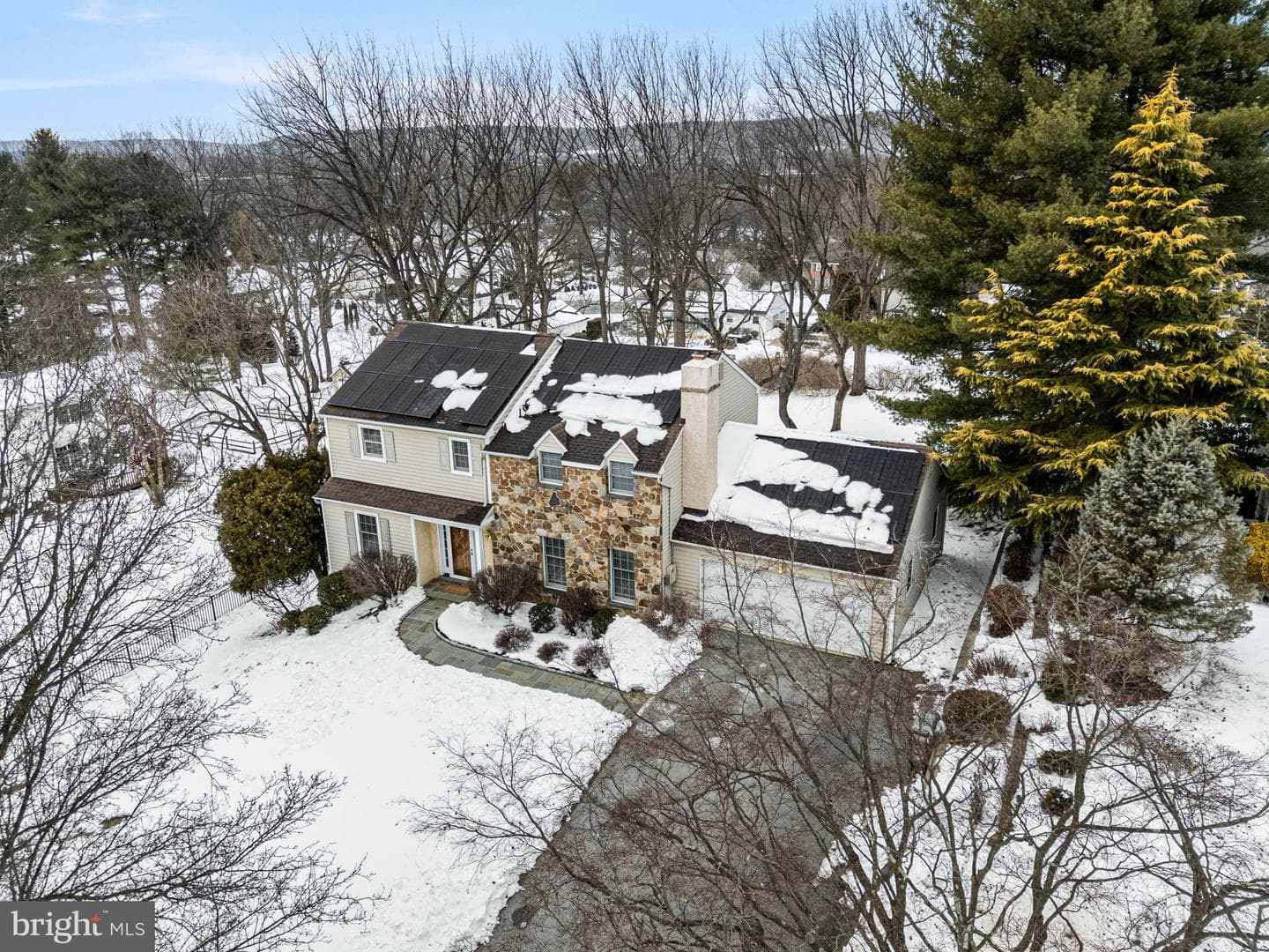 631 Westwind Drive photo 41