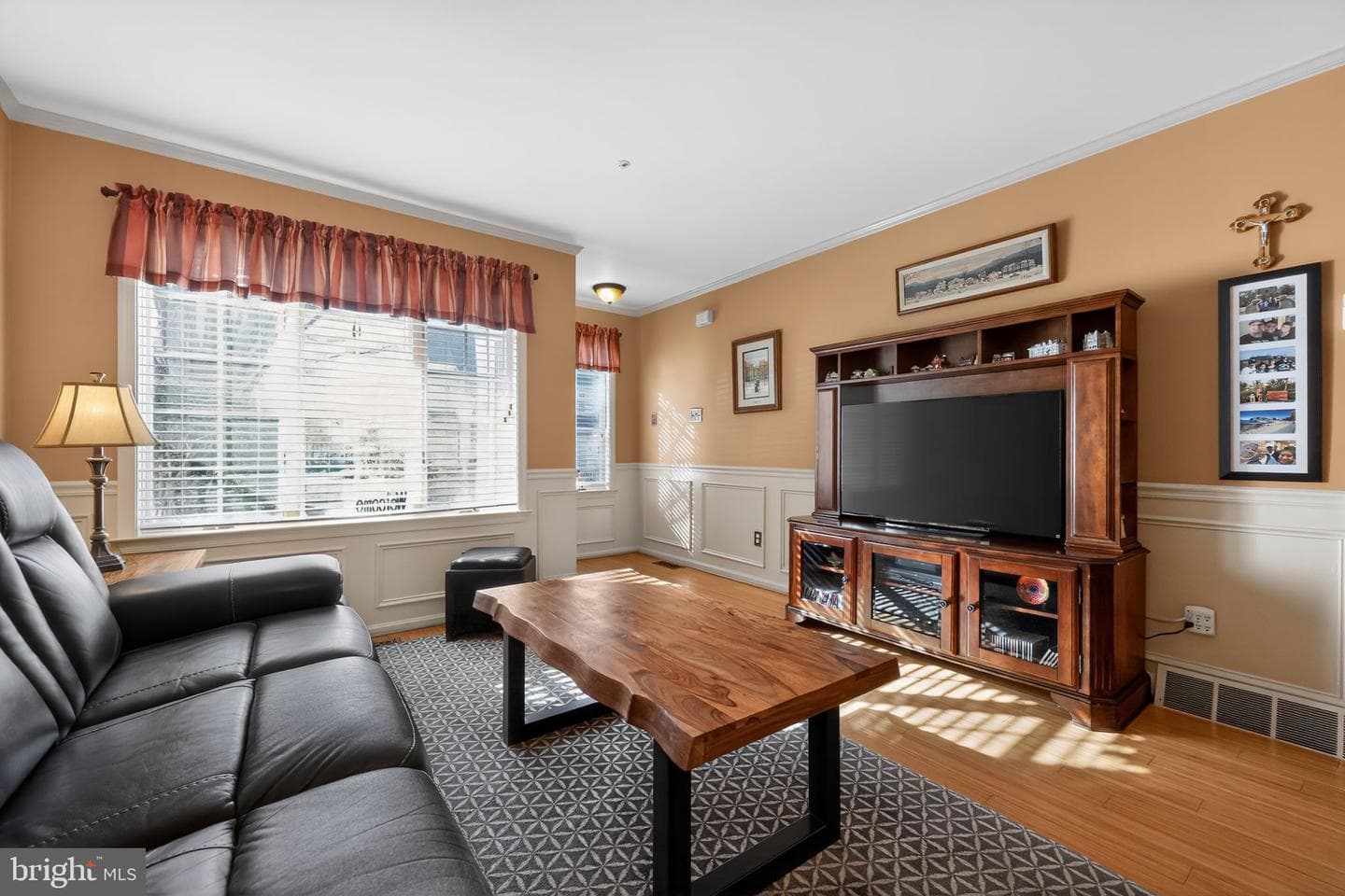 17 Buttonwood Drive photo 3