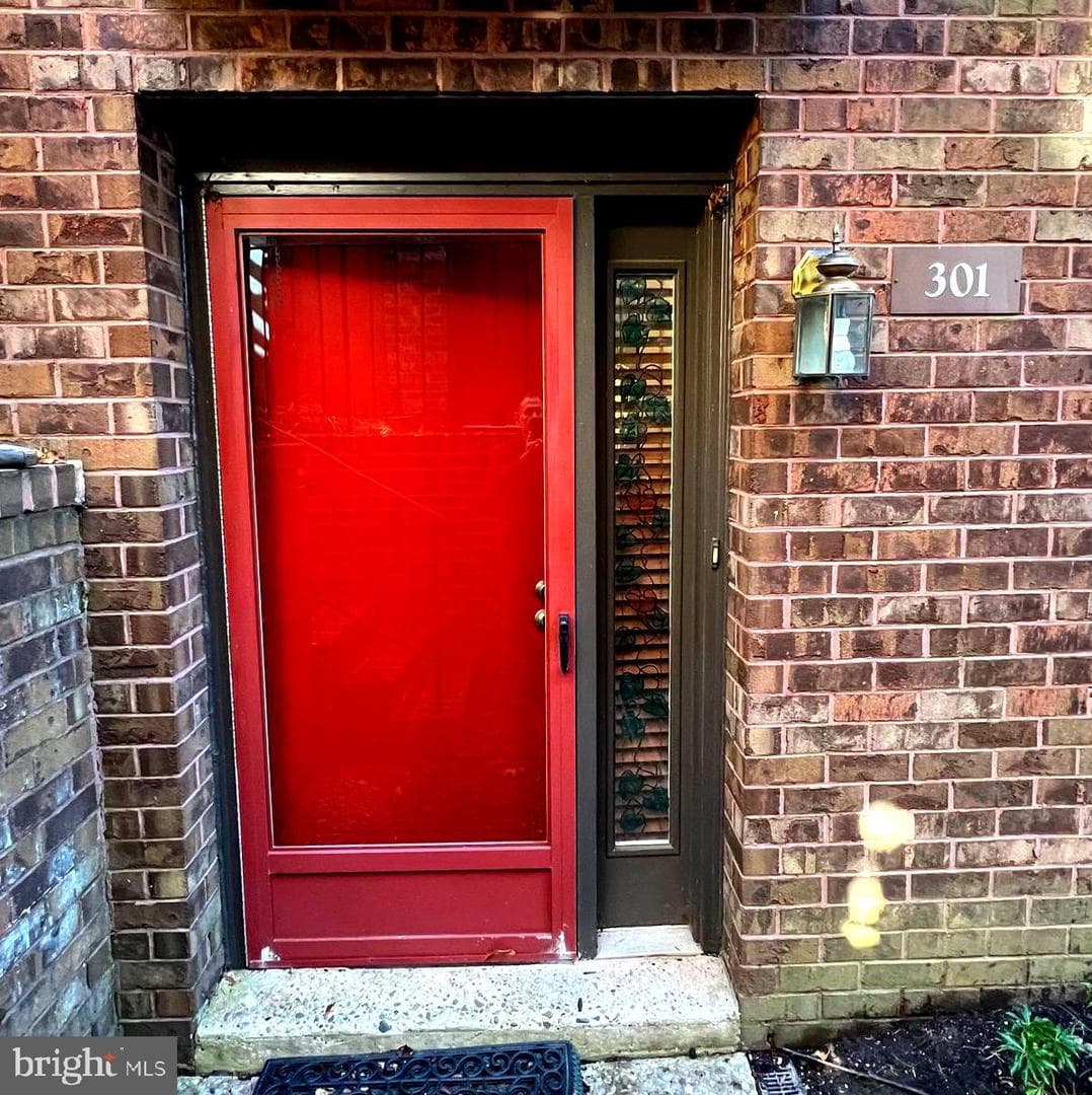 301 Mountainview Drive #301 photo 1