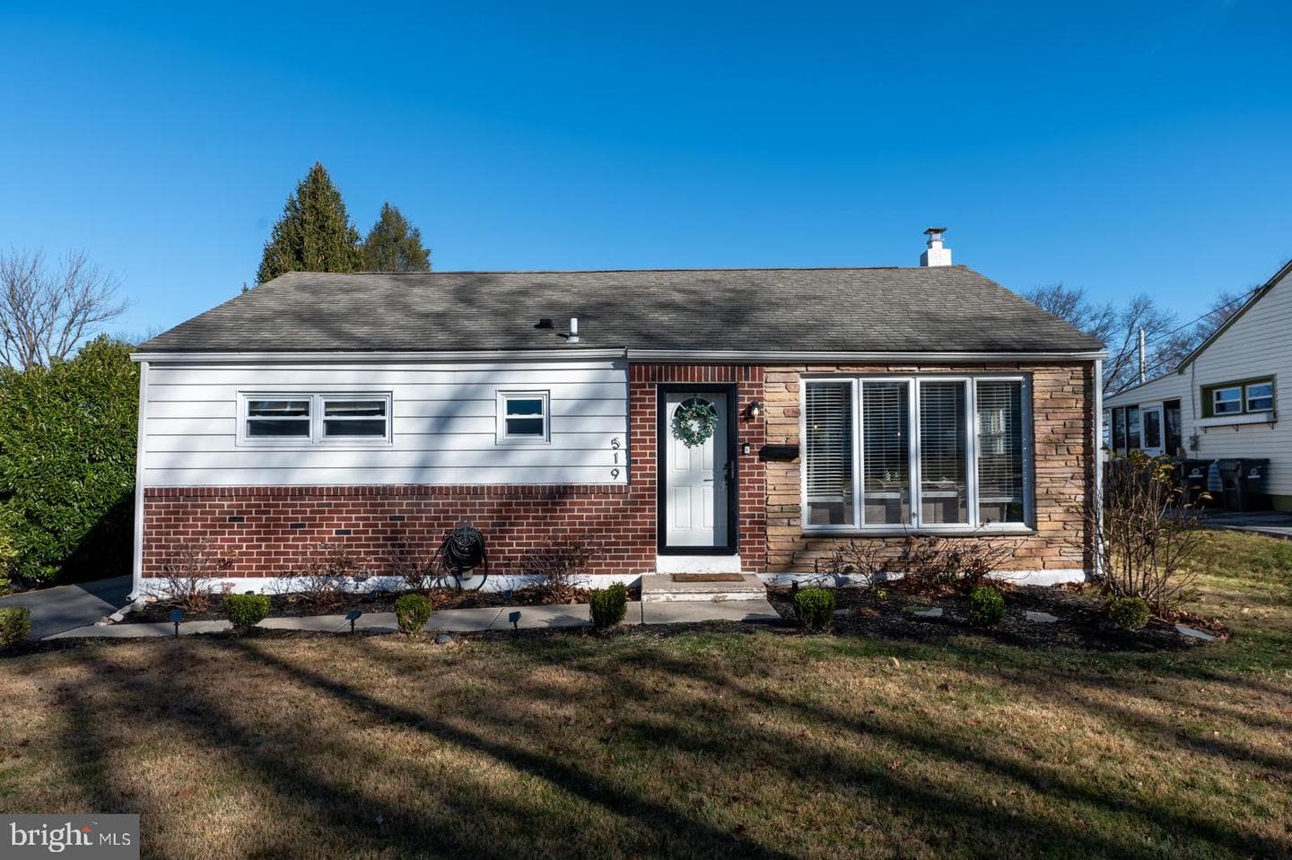 519 W Anderson Avenue photo 2