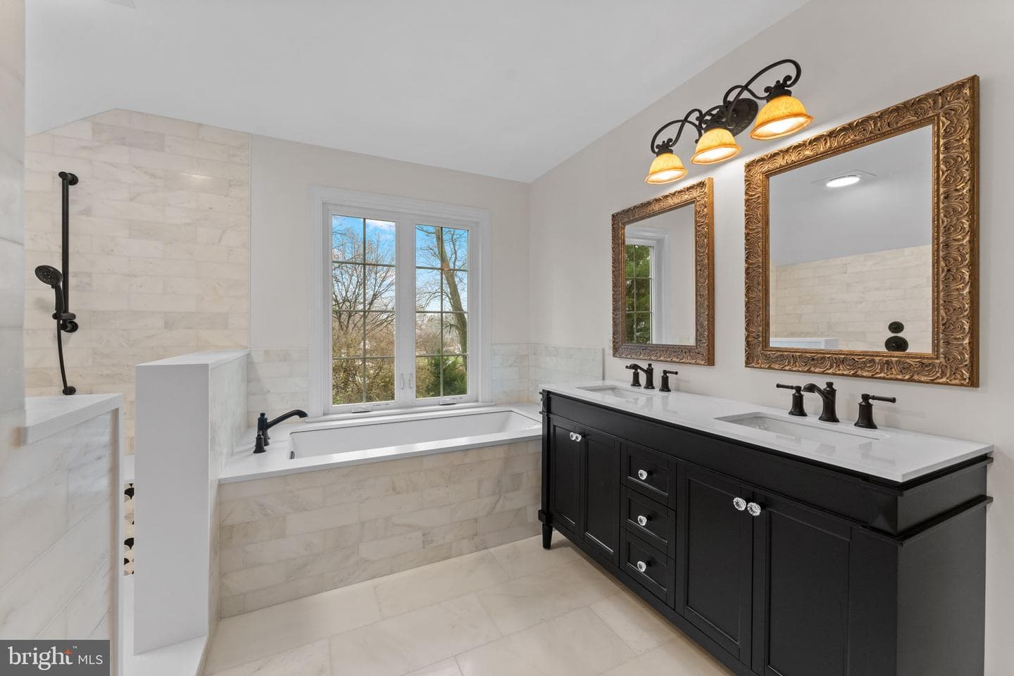 1054 W King Road photo 25