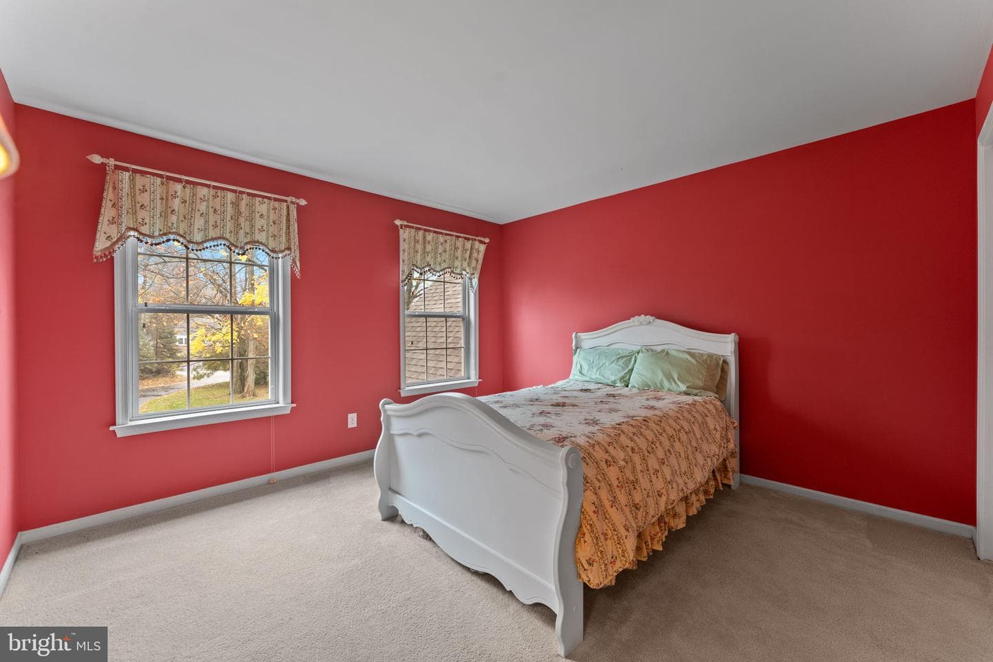 1054 W King Road photo 28