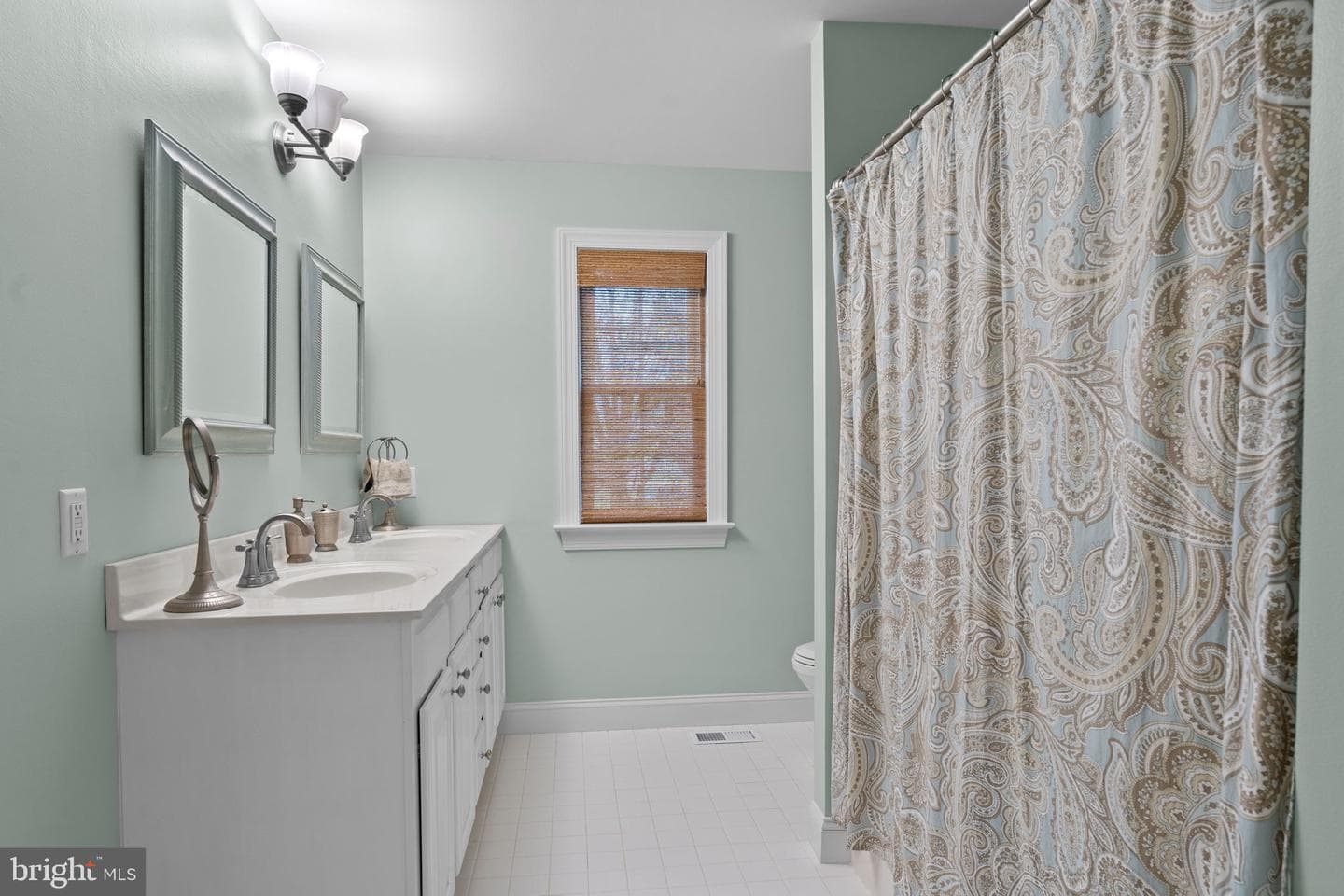 1054 W King Road photo 31