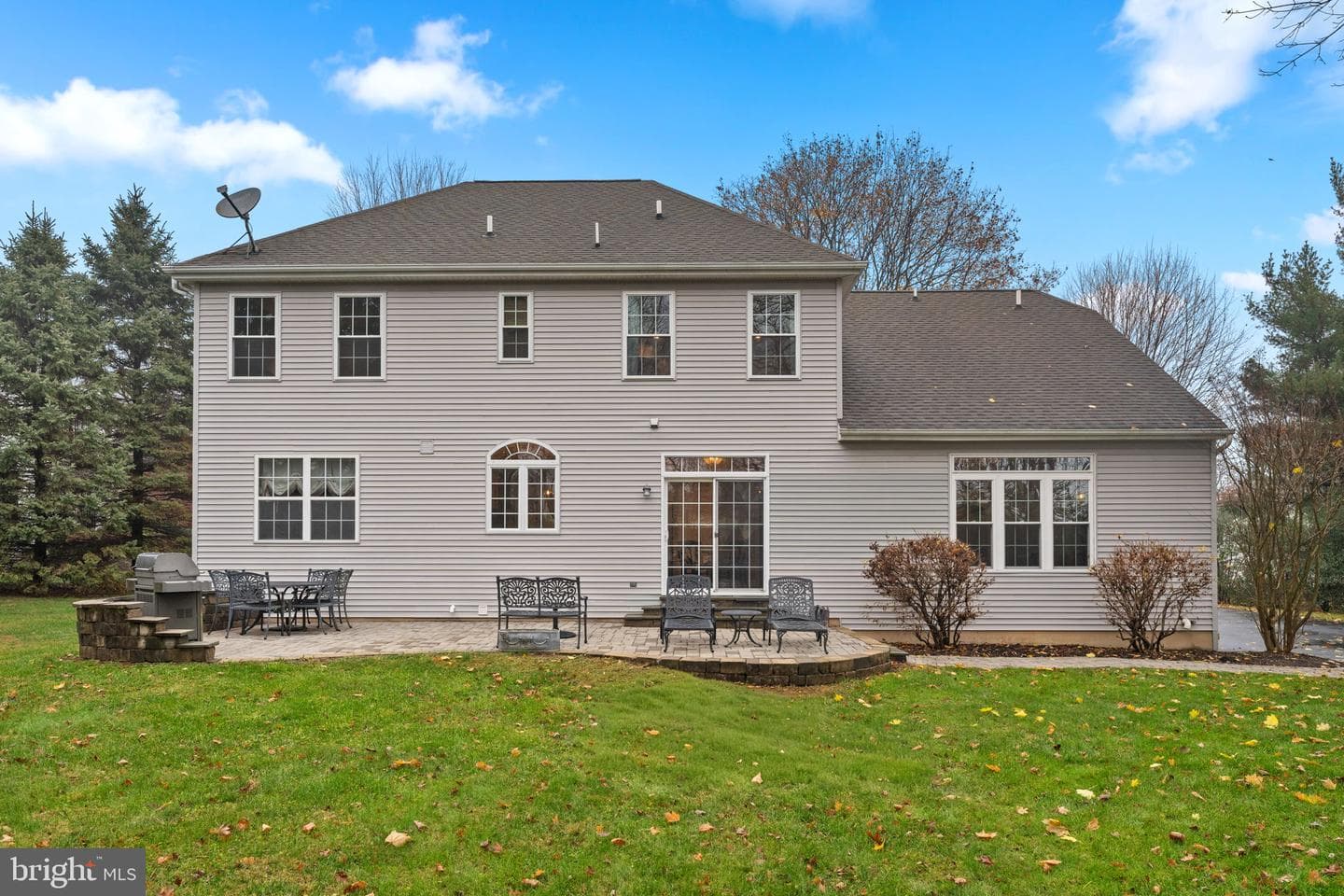 1054 W King Road photo 35