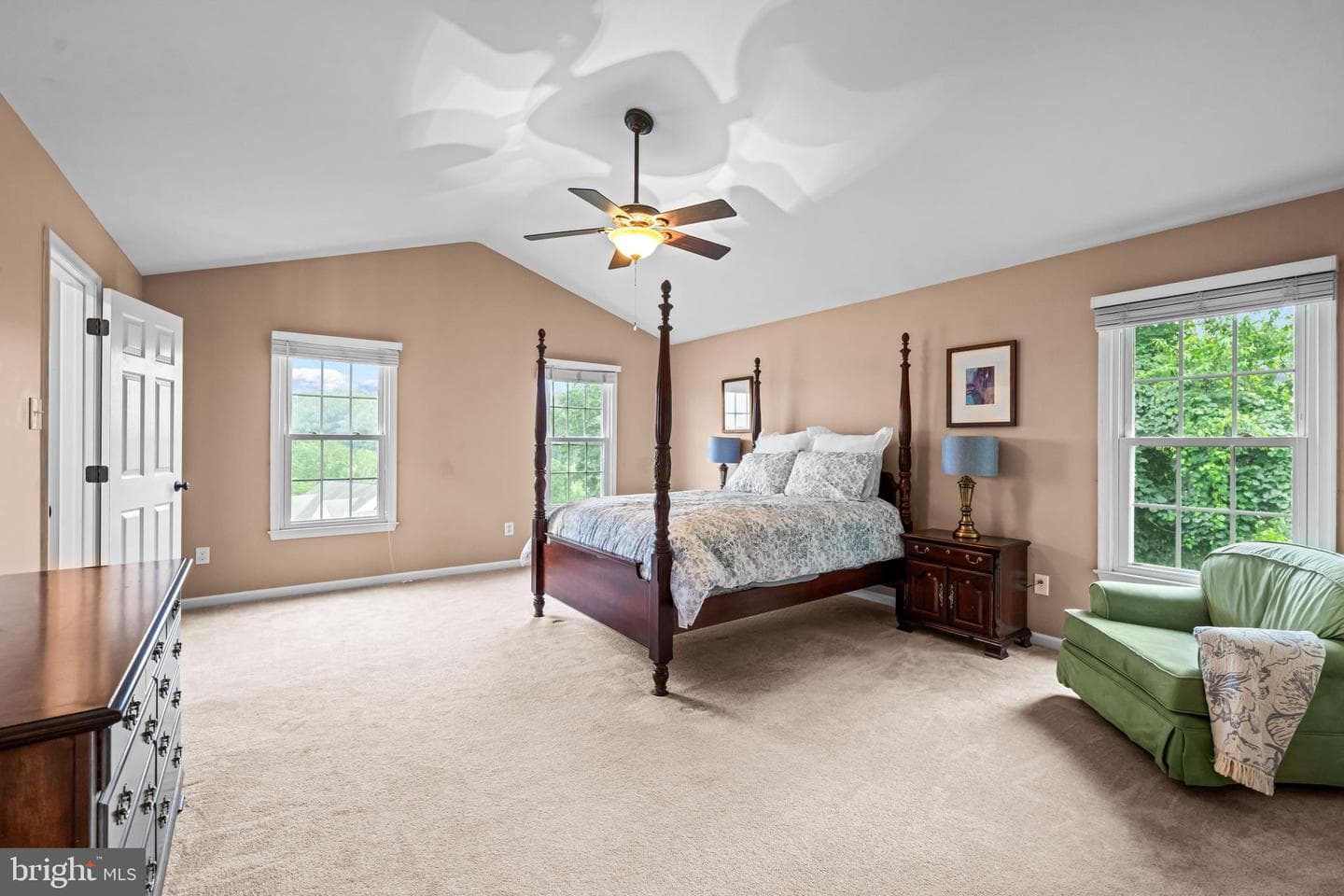7 Morninglight Road photo 36