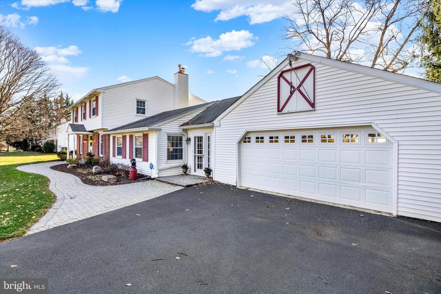 510 Woodview Drive photo 30