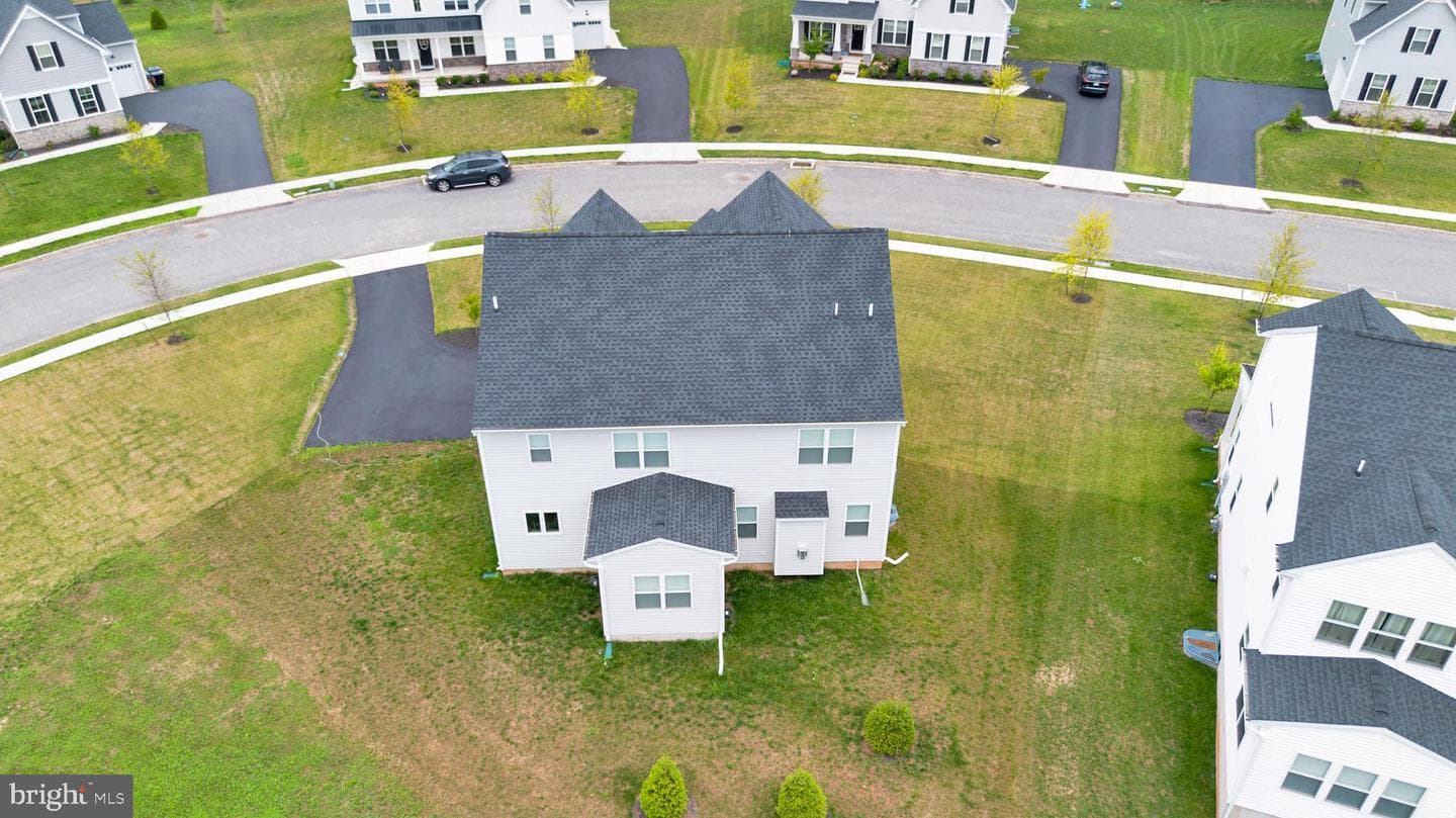 422 Emerald Court photo 13