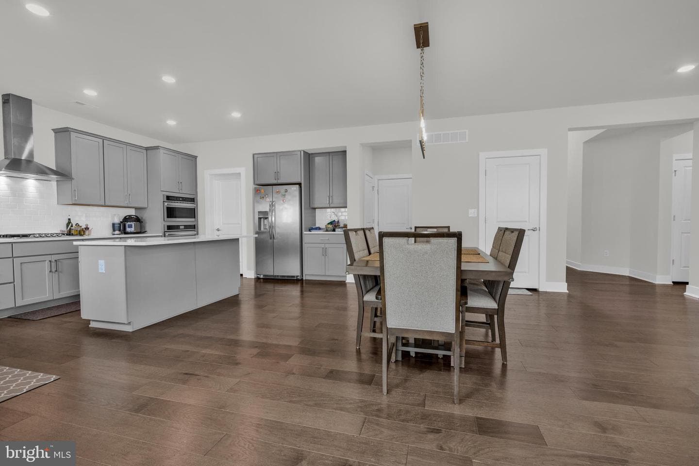 422 Emerald Court photo 18