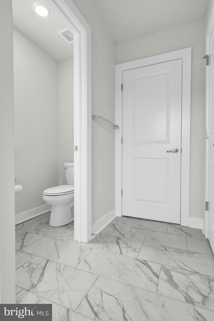 422 Emerald Court photo 46
