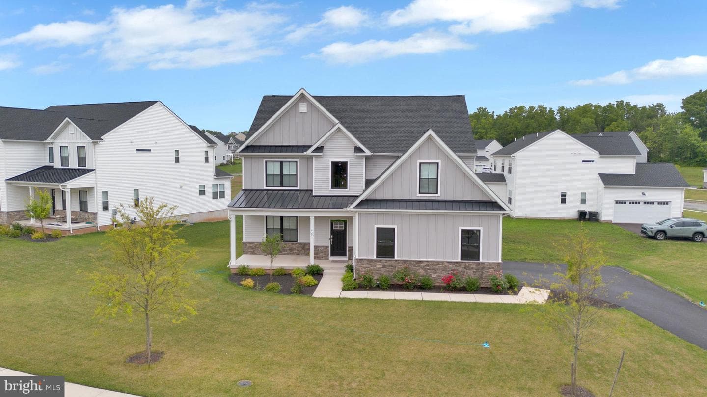 422 Emerald Court photo 6