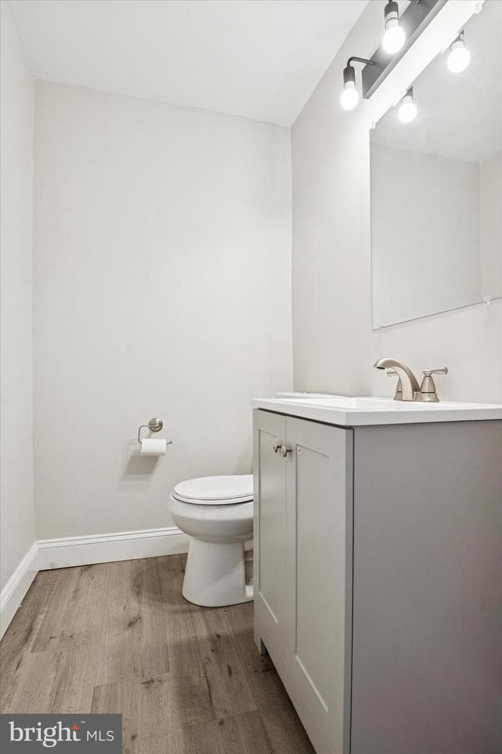 334 Mary Street photo 7
