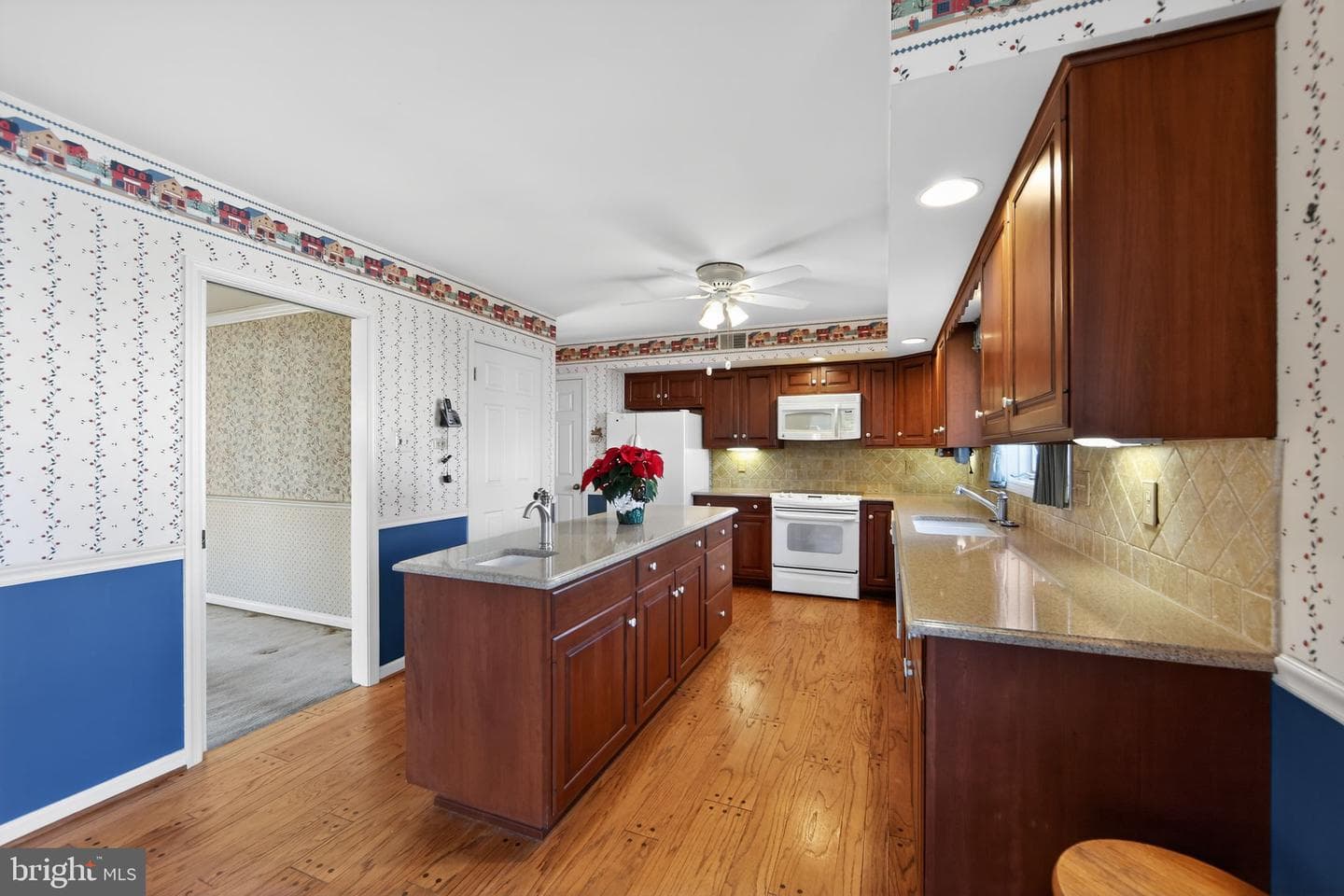 458 Eaton Way #458 photo 5