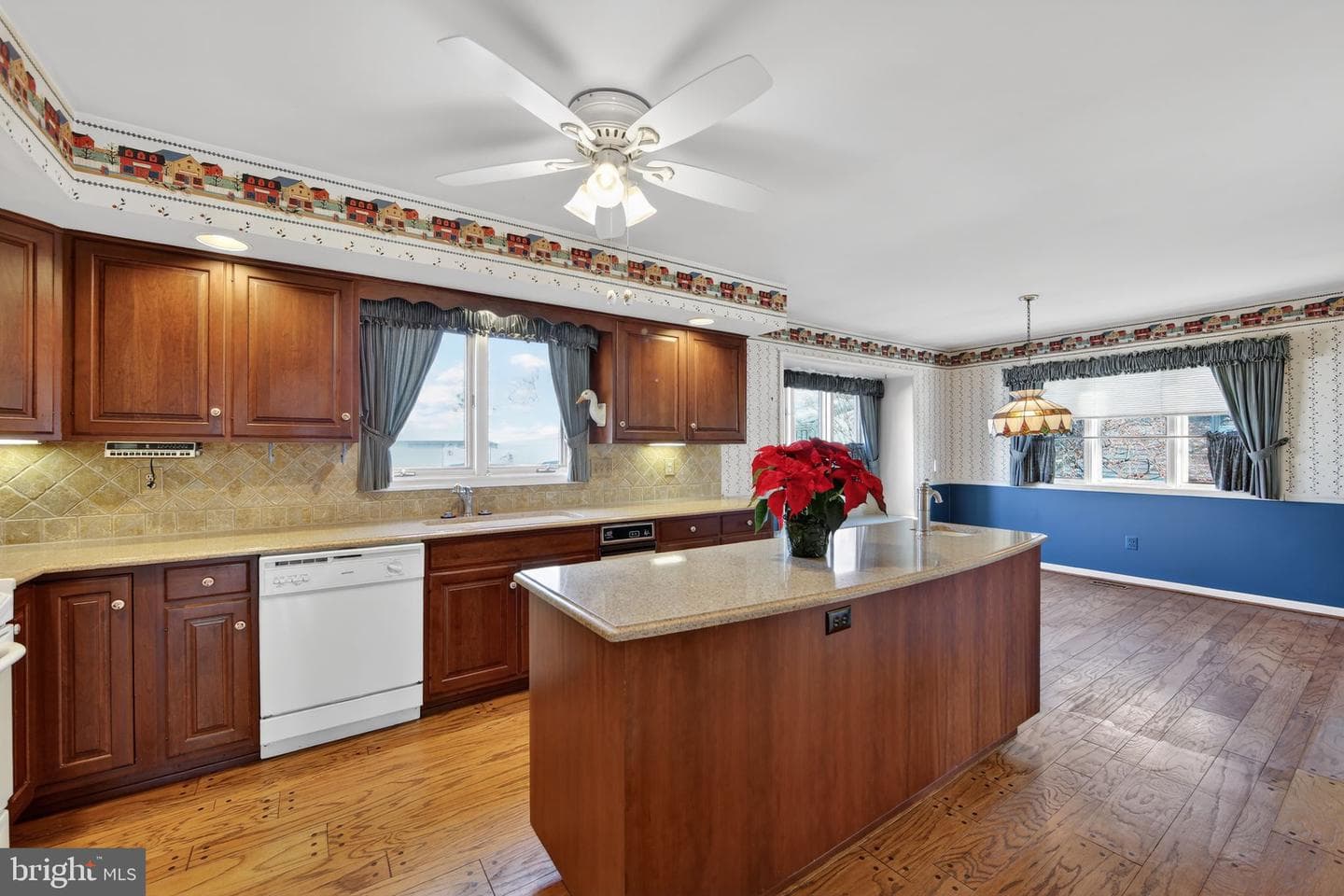 458 Eaton Way #458 photo 6