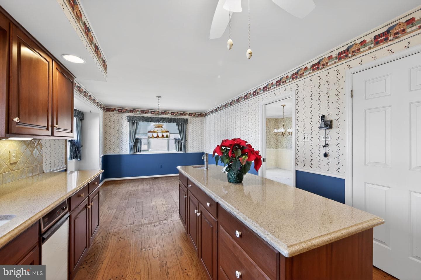 458 Eaton Way #458 photo 9