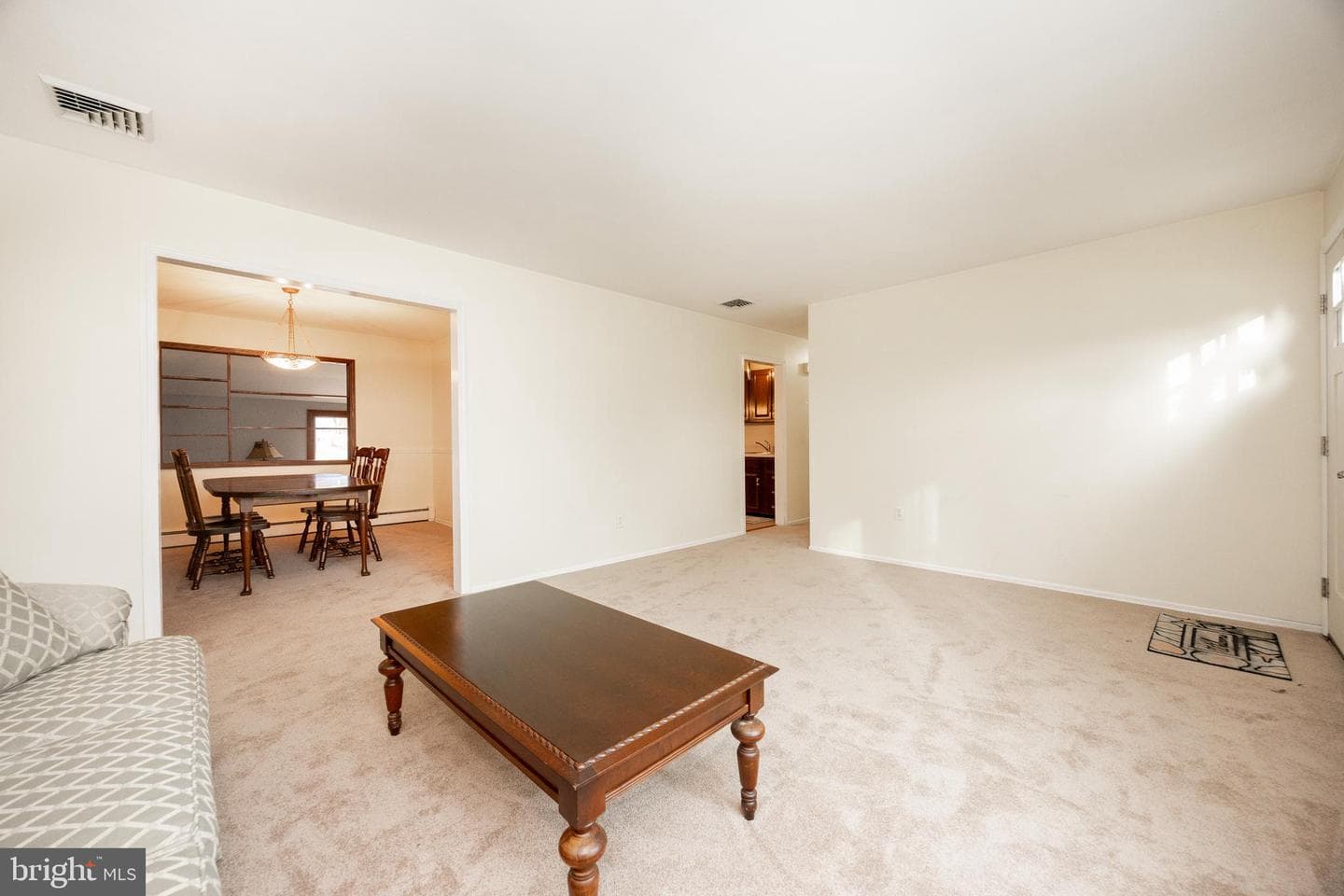 479 Douglas Drive photo 10