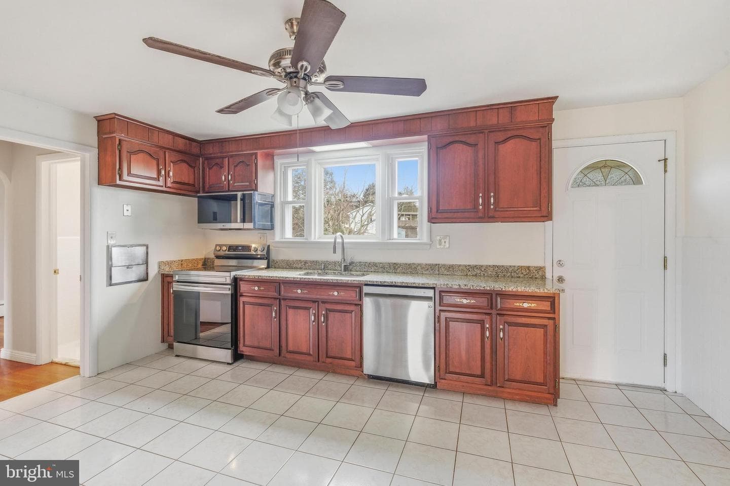 1576 Broadrun Road photo 10