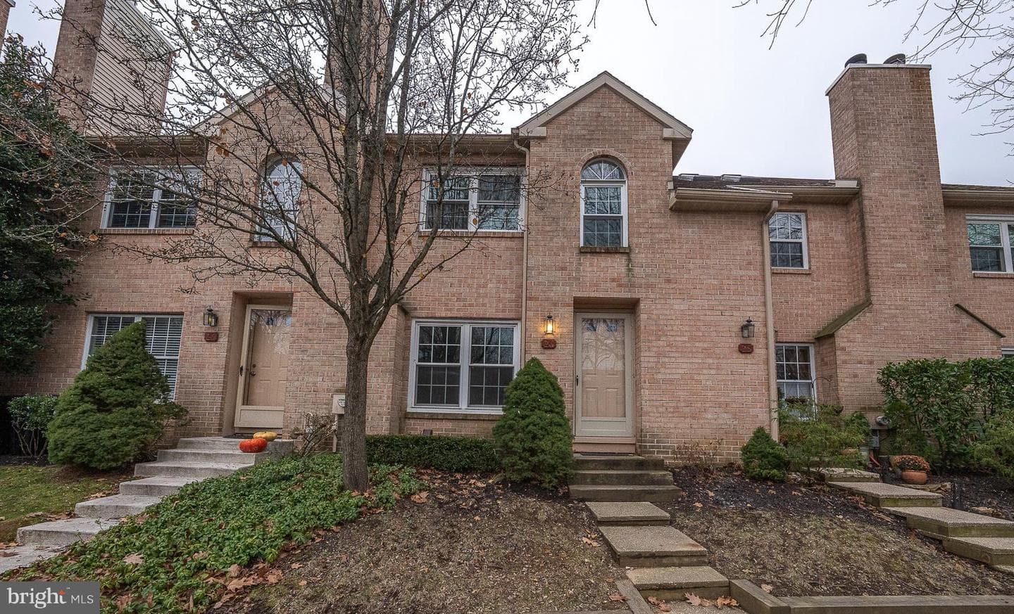 26 Rampart Drive photo 2