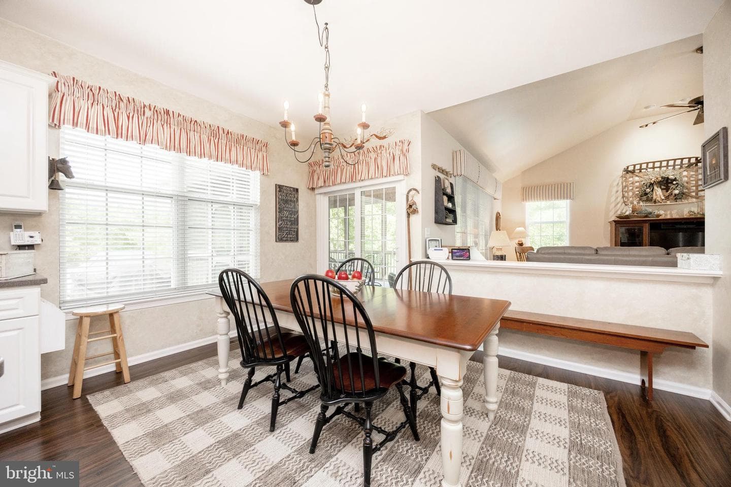 315 Martingale Circle photo 10