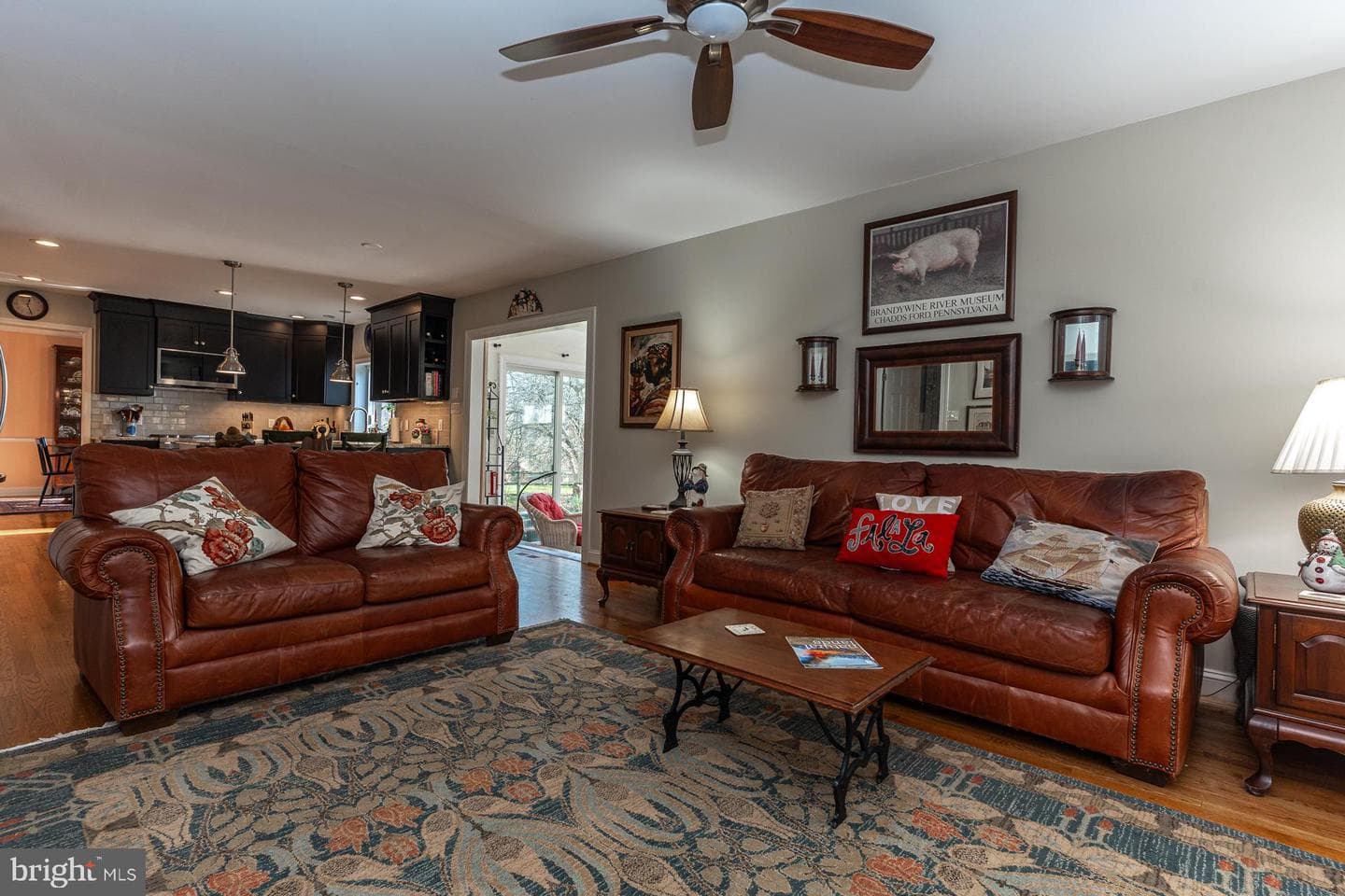 820 Waverly Road photo 19