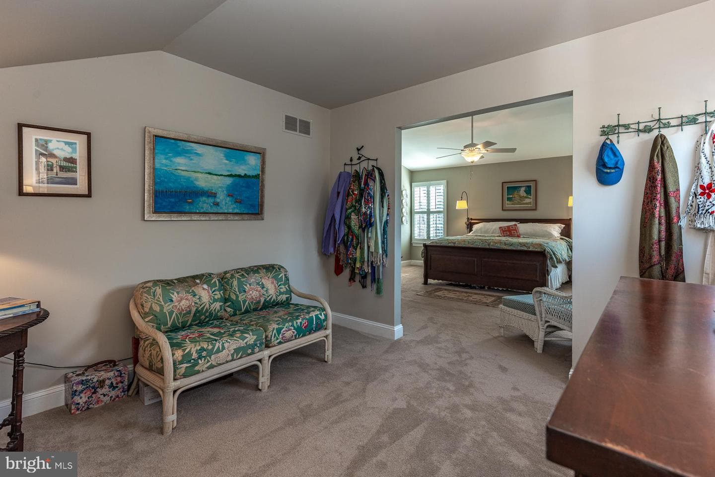 820 Waverly Road photo 25