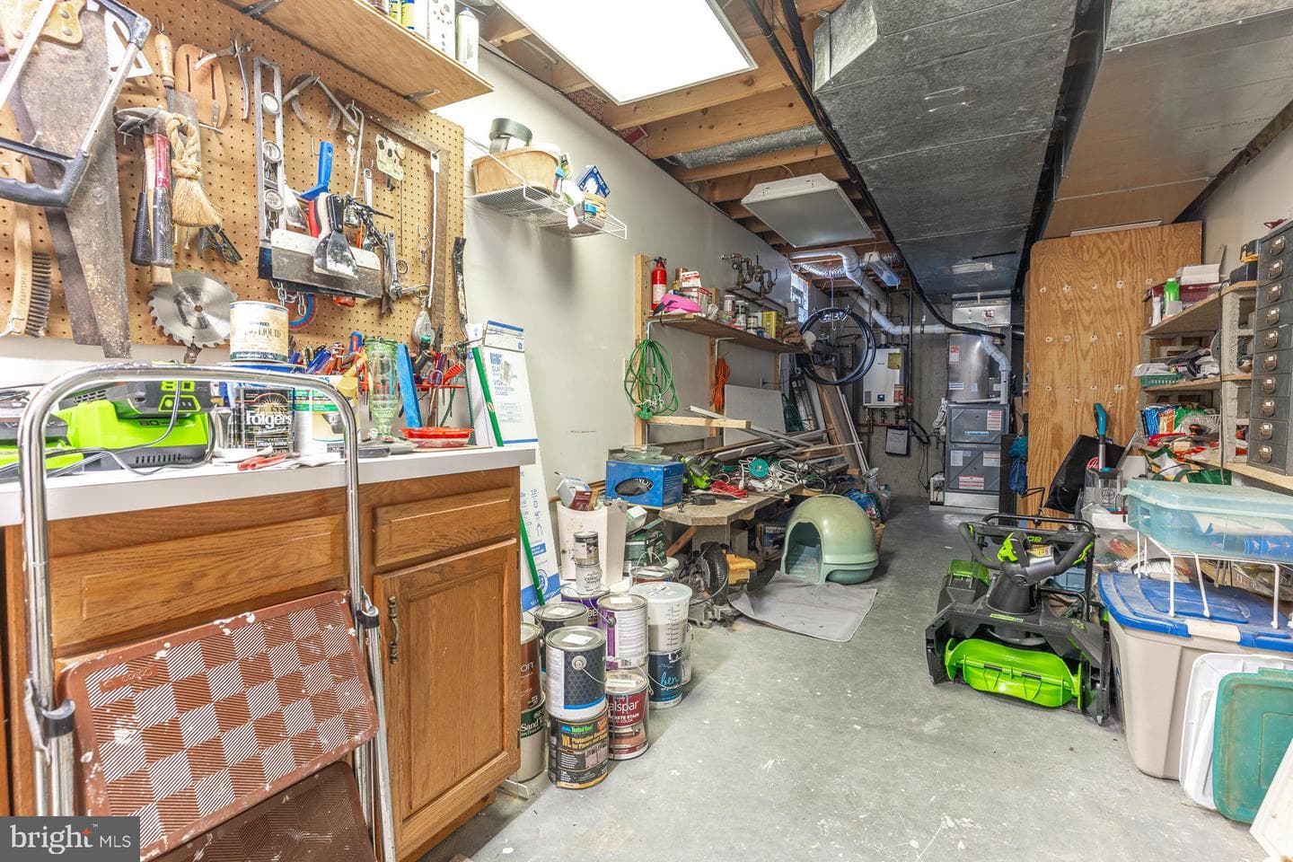 820 Waverly Road photo 36