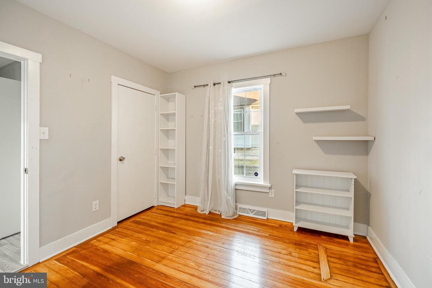 530 Richards Road photo 12