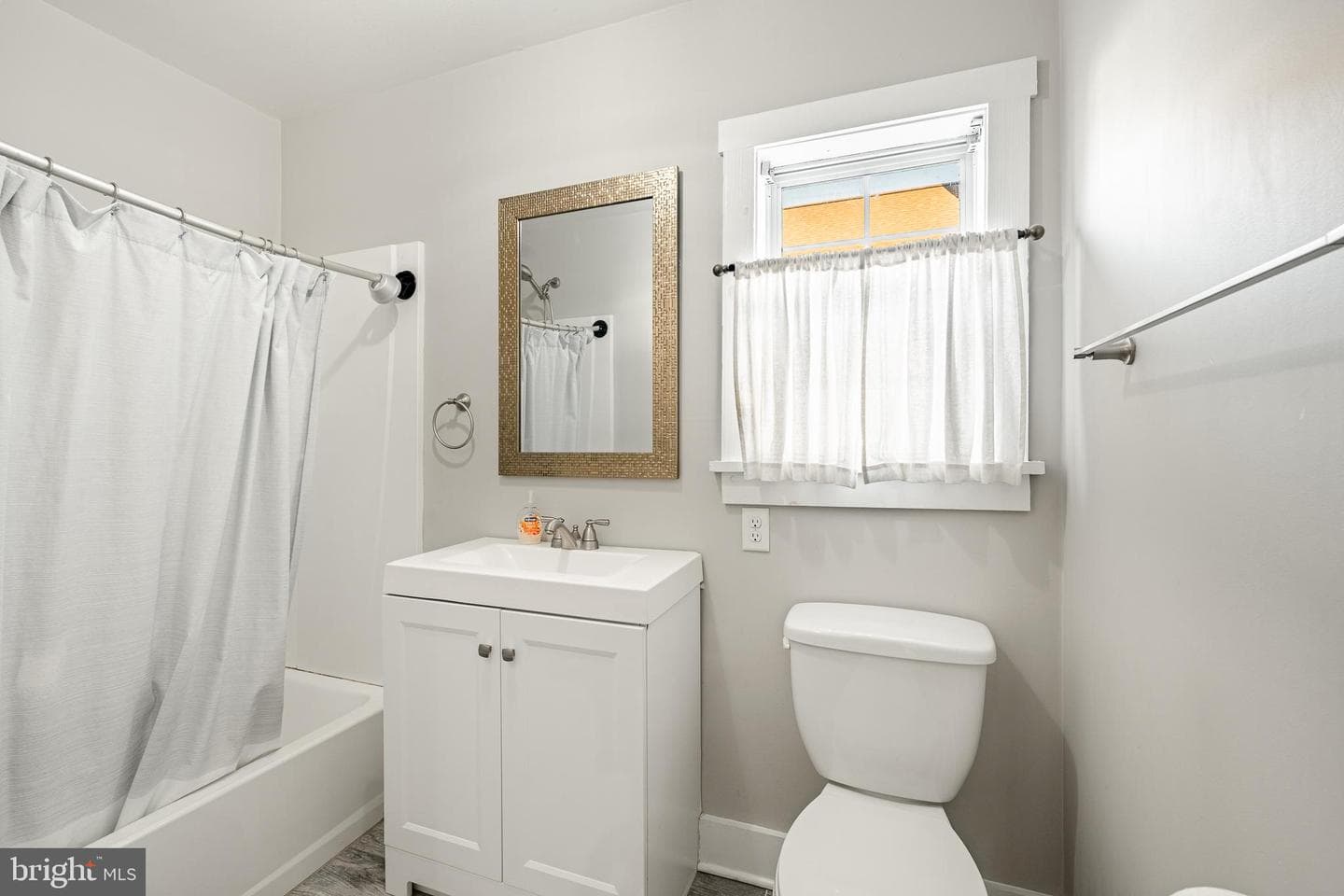 530 Richards Road photo 14