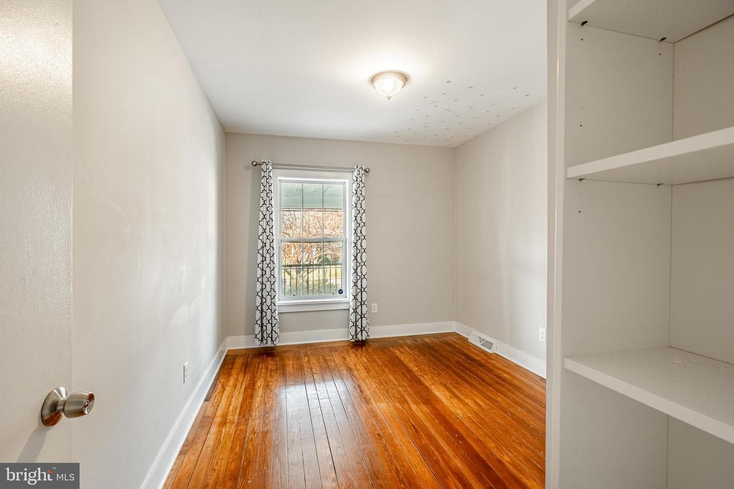 530 Richards Road photo 15