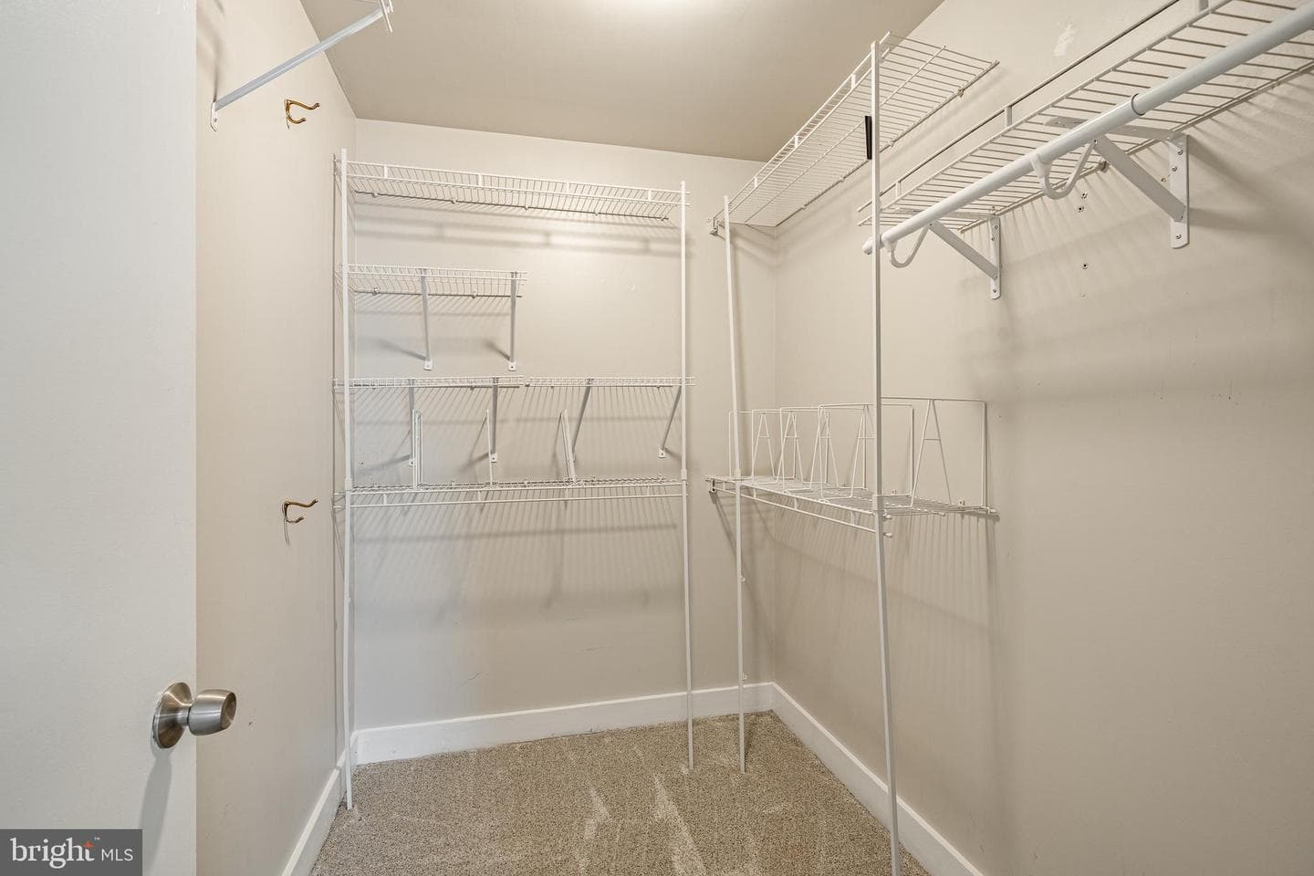 530 Richards Road photo 20
