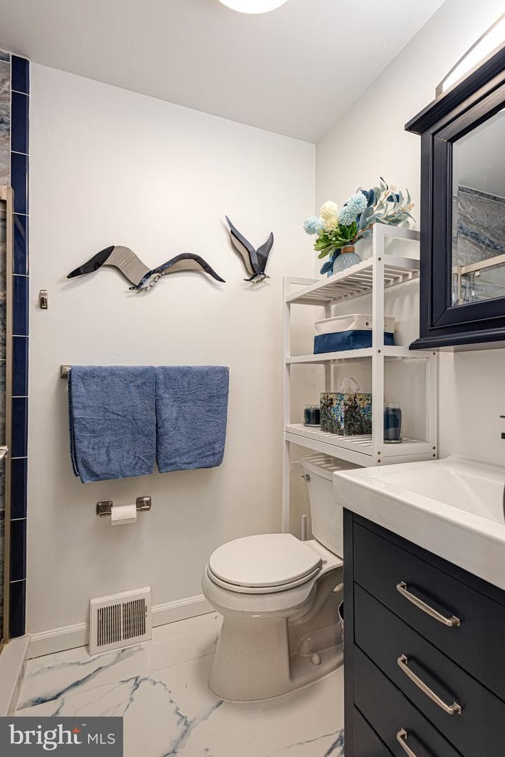 402 Devon Court #487 photo 18