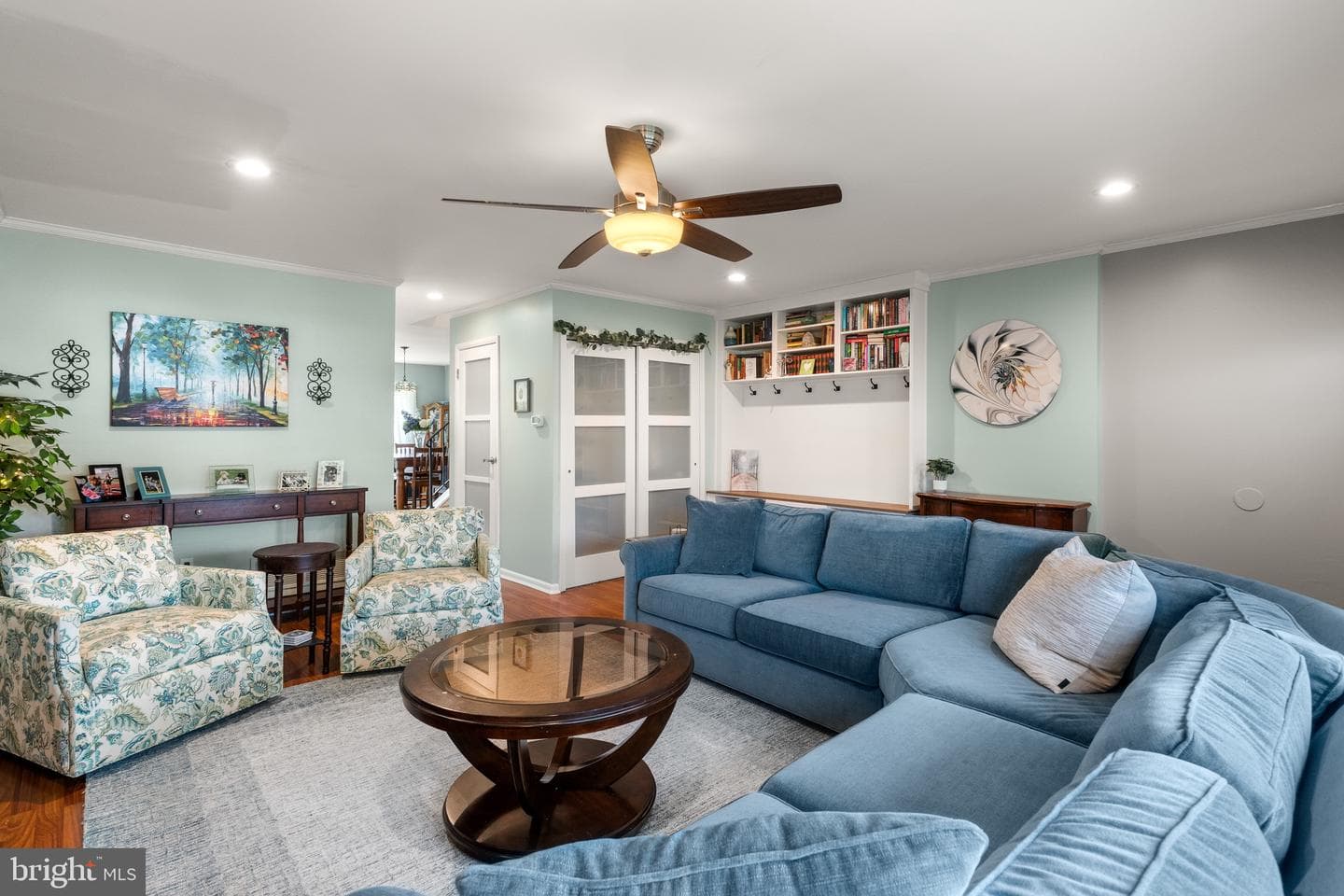 402 Devon Court #487 photo 6