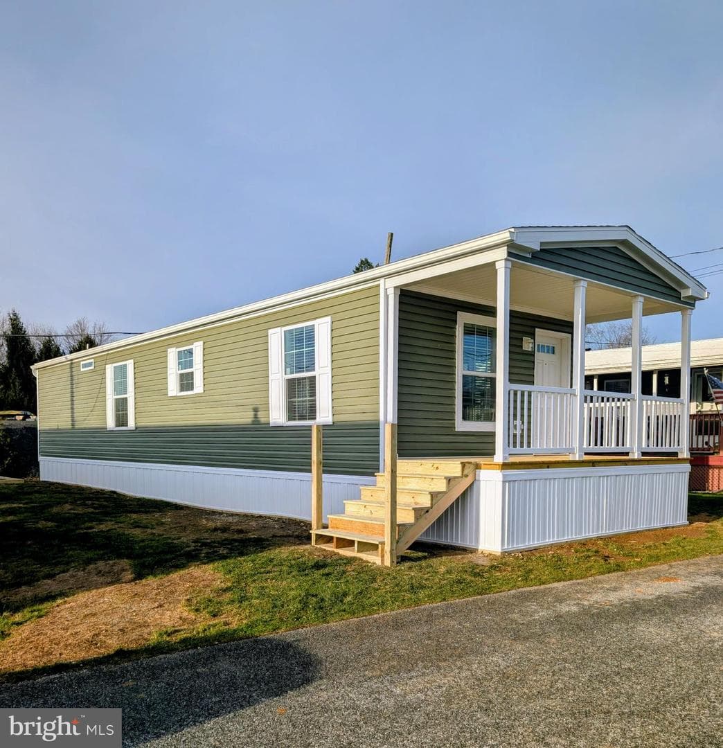 16 Abbey Road, Coatesville