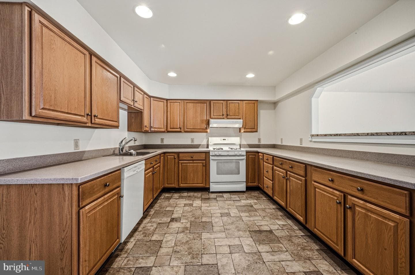 101 Violet Drive photo 39