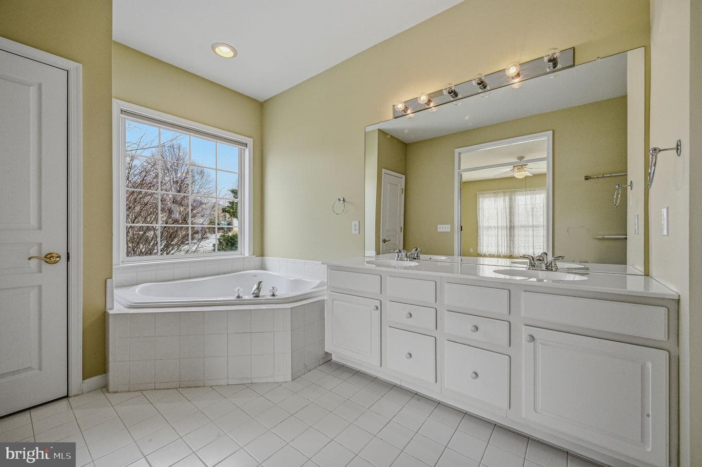 101 Violet Drive photo 44