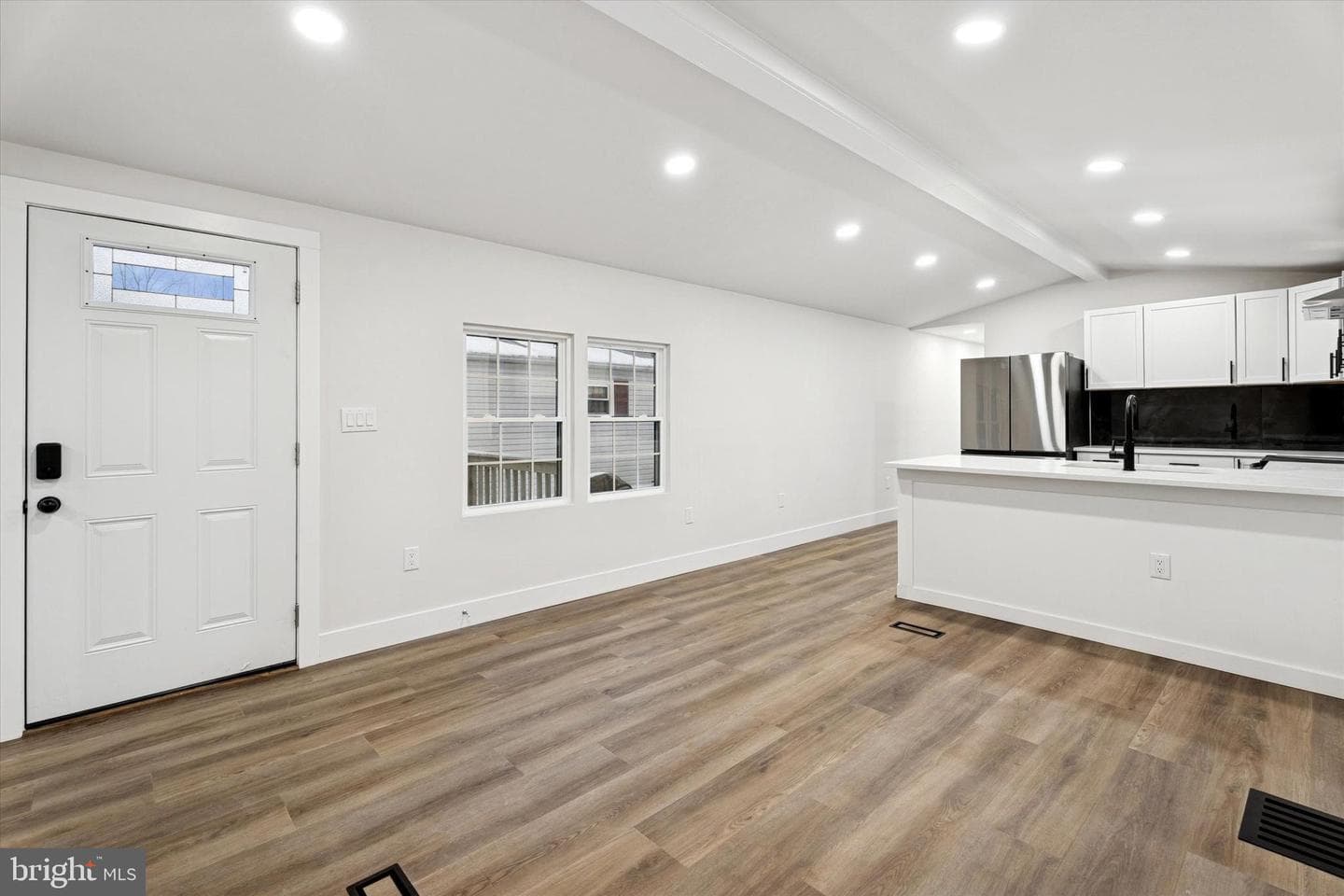 114 Linden Drive photo 2