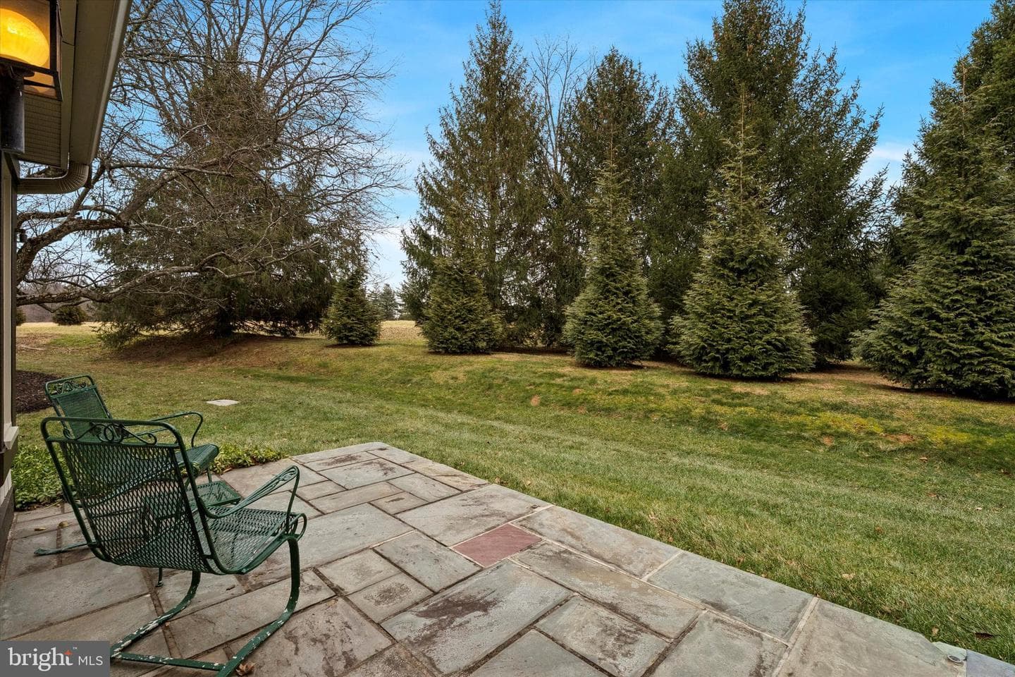 338 Devon Way photo 13
