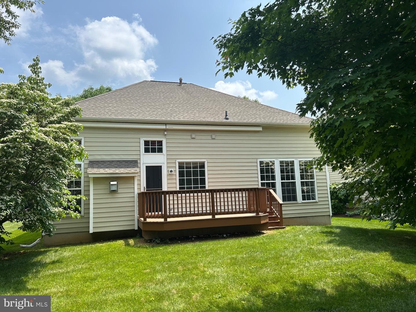 119 Violet Drive photo 2