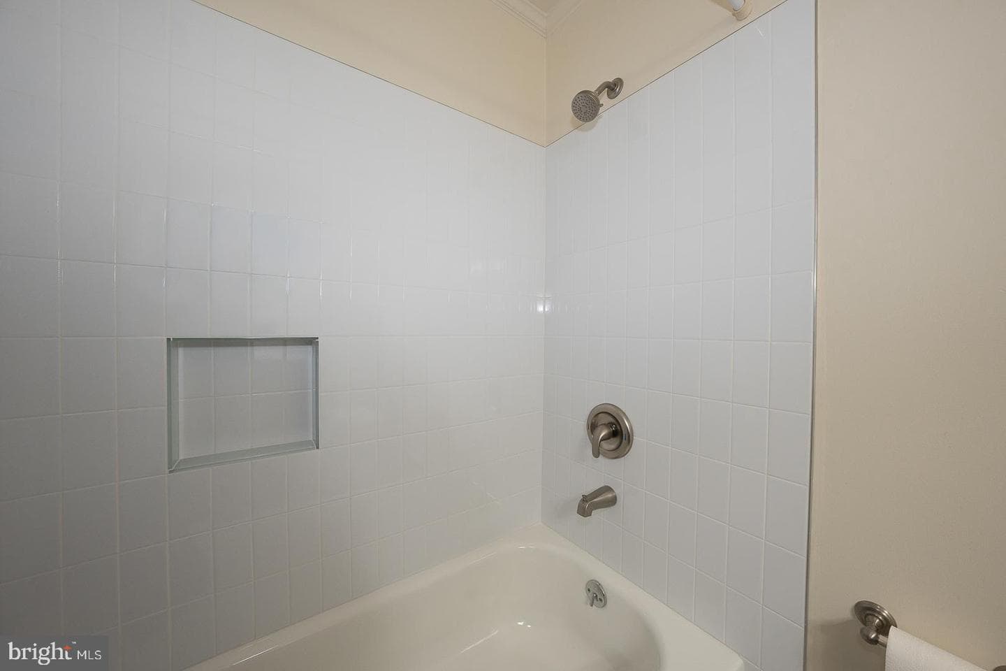 2 Martins Lane photo 29