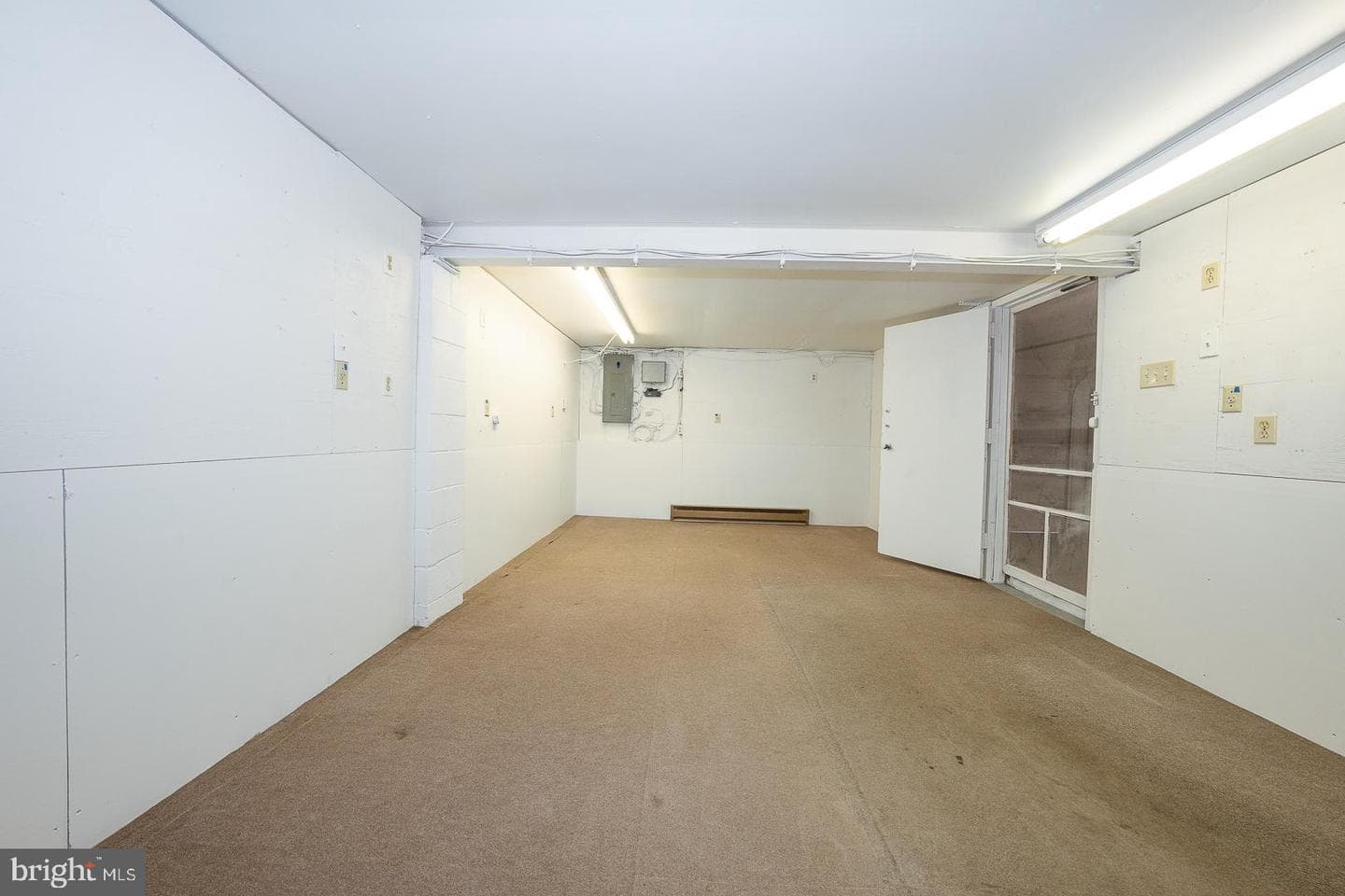 2 Martins Lane photo 43