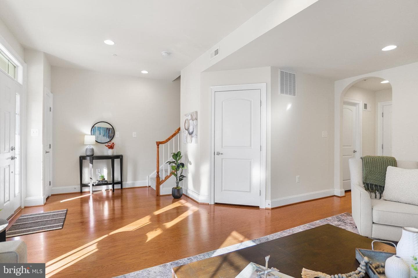 603 Stonecliffe Road photo 5