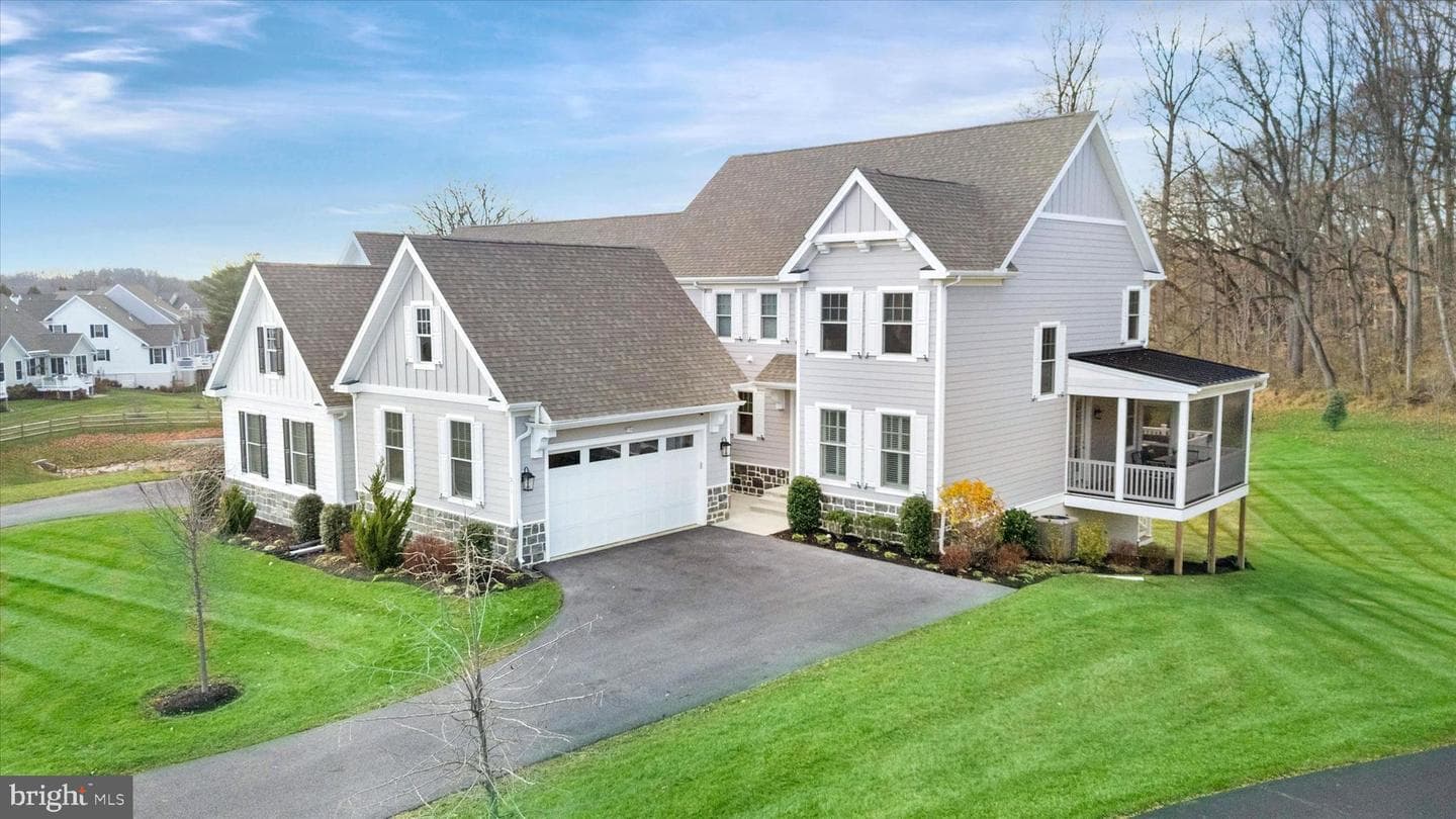 211 Daylesford Court