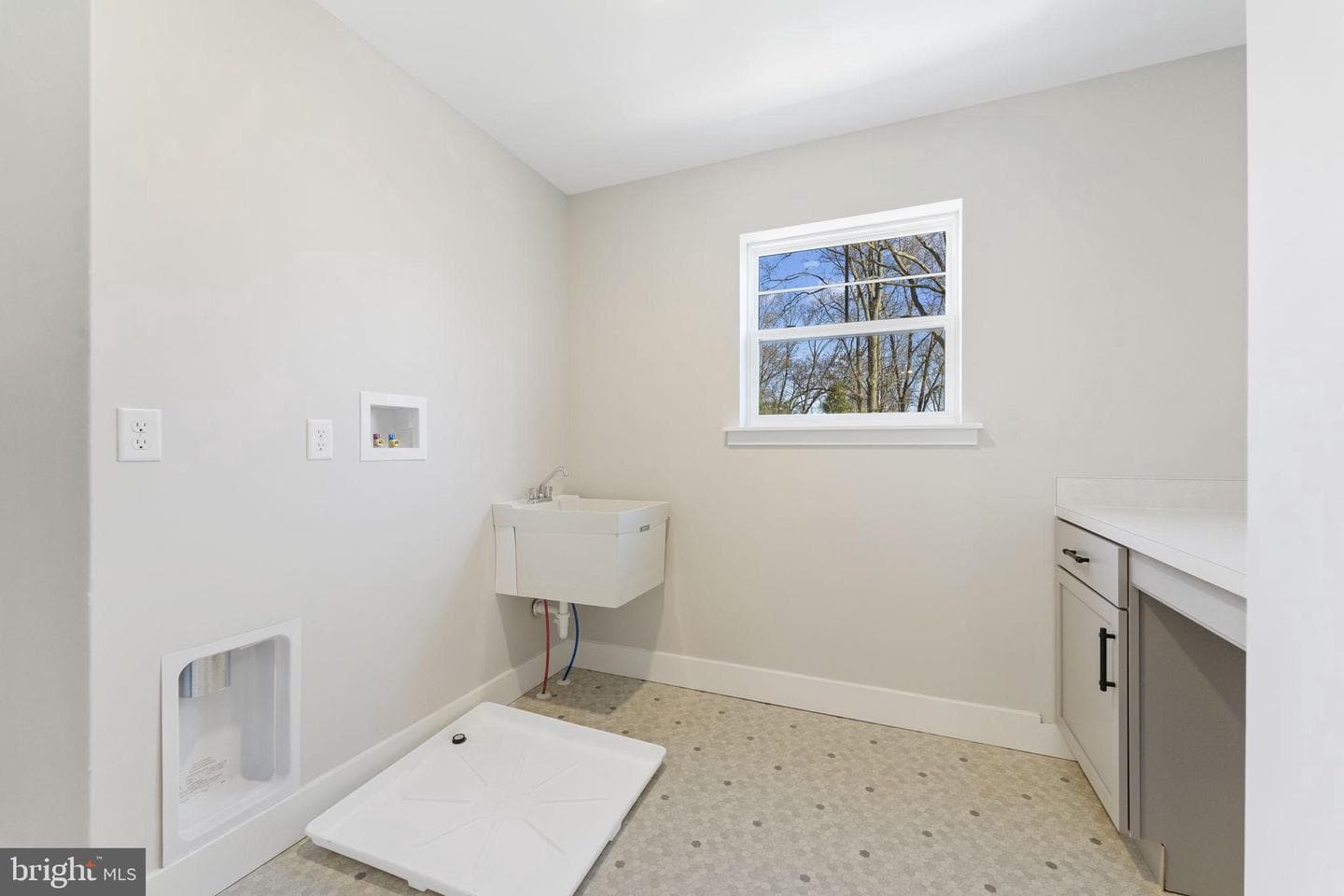 108 Ferry Lane photo 15