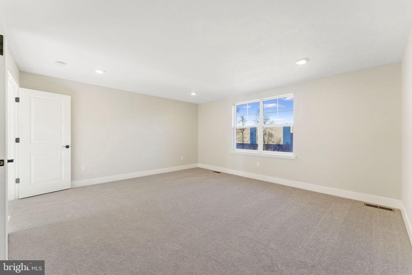 108 Ferry Lane photo 23